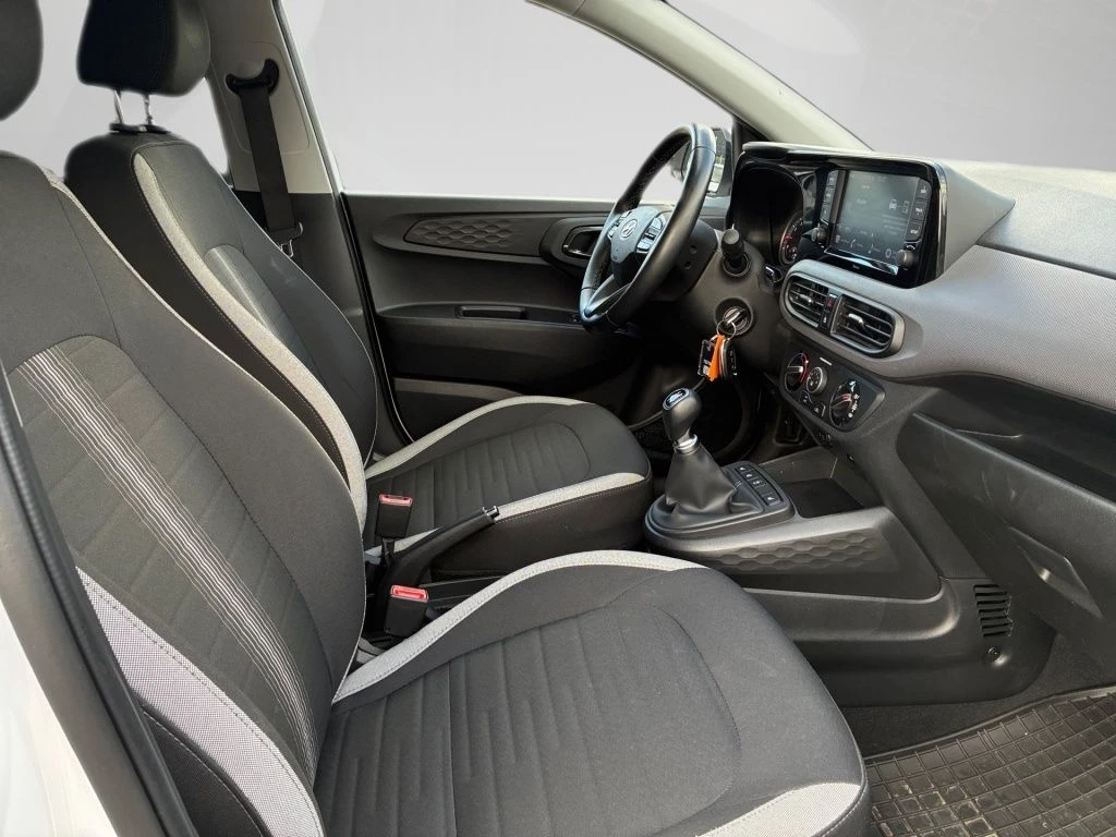 Hyundai-i10-image-14