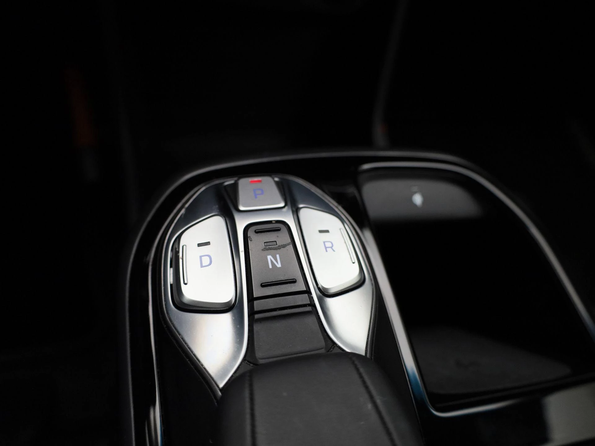 Hyundai-IONIQ-image-24