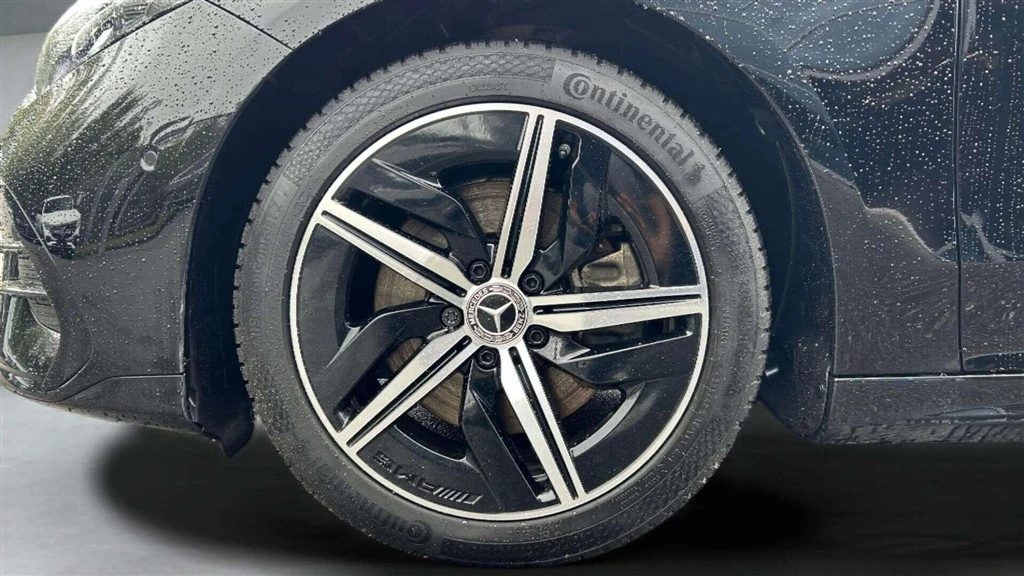 Mercedes-Benz-CLA-image-8