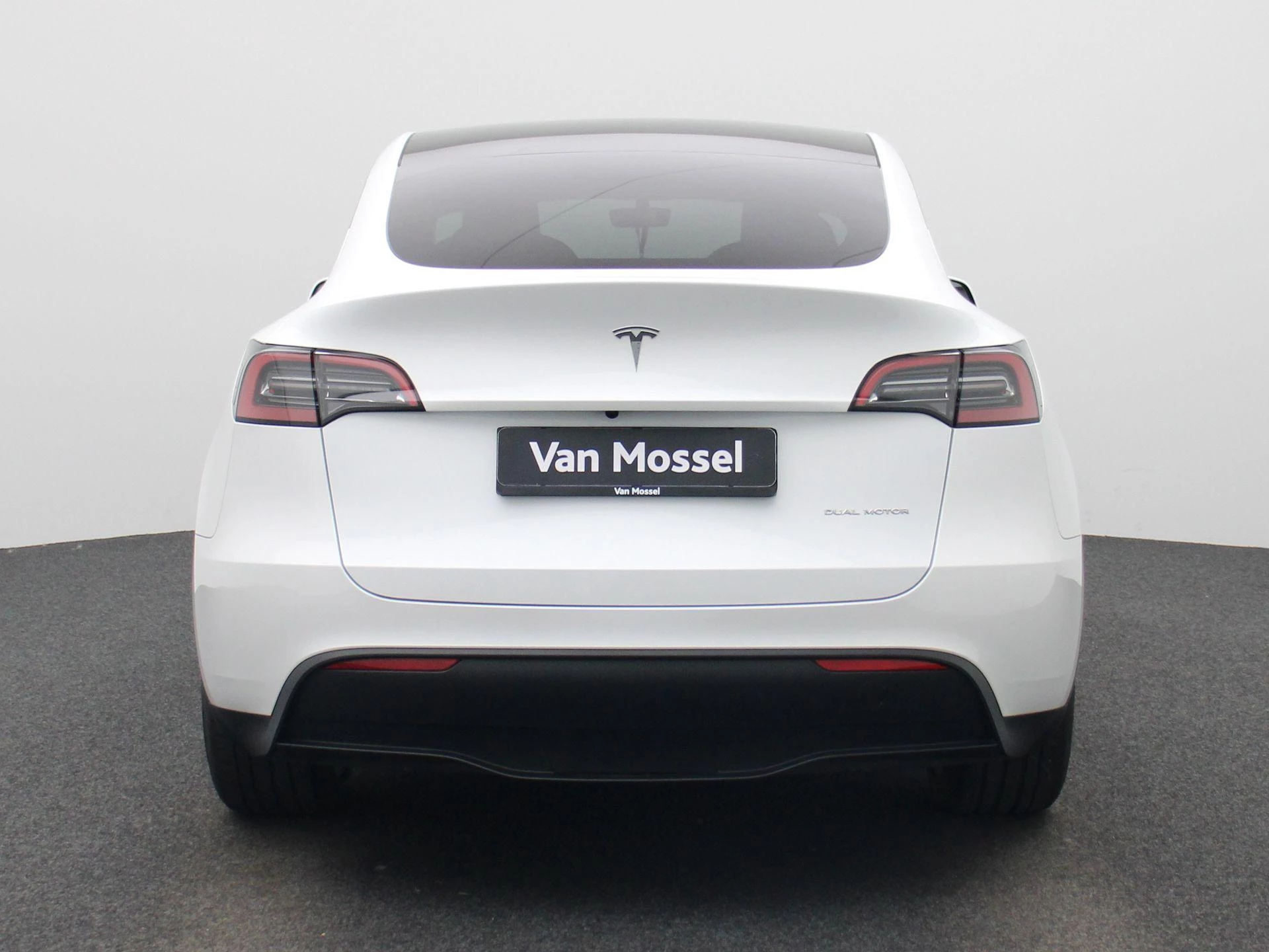Tesla Model Y Long Range Dual Motor