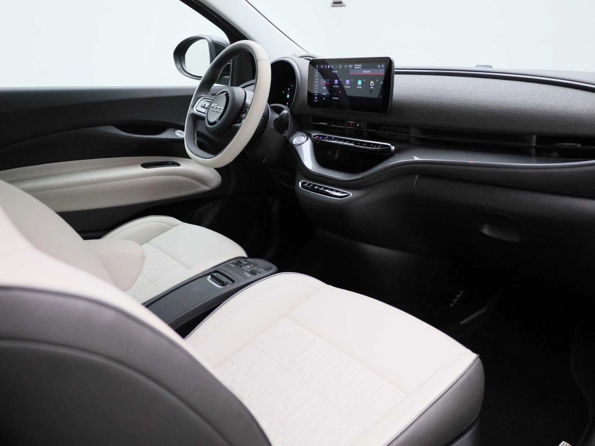 Fiat-500C-image-34