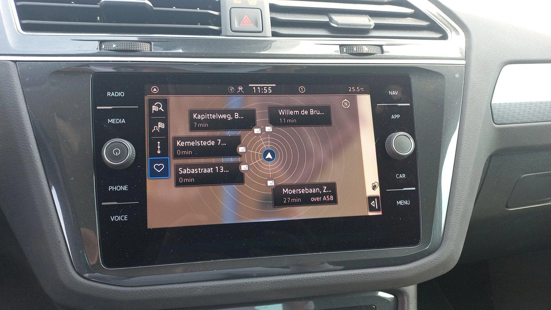 Volkswagen-Tiguan-image-9