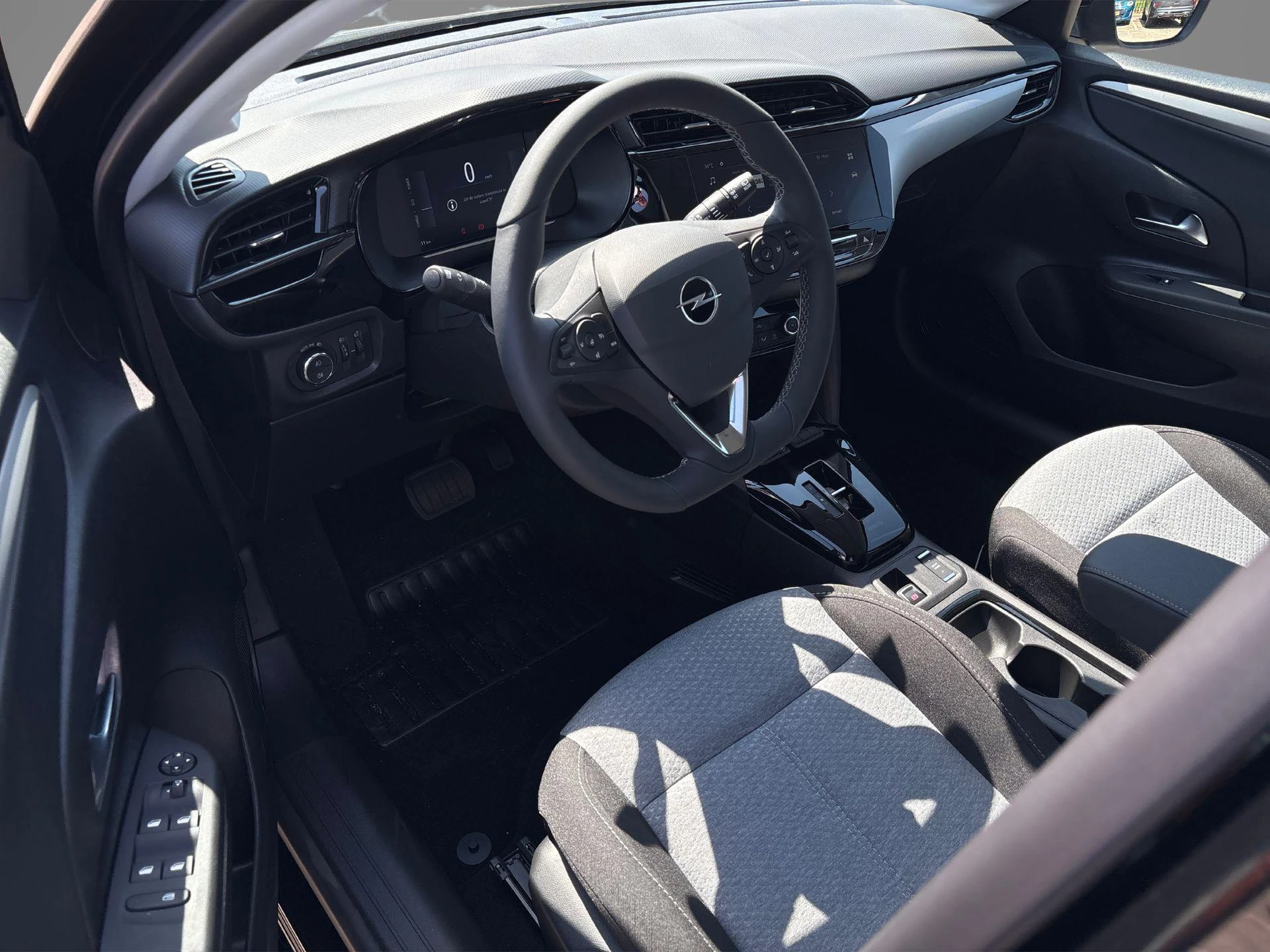 Opel-Corsa-image-12
