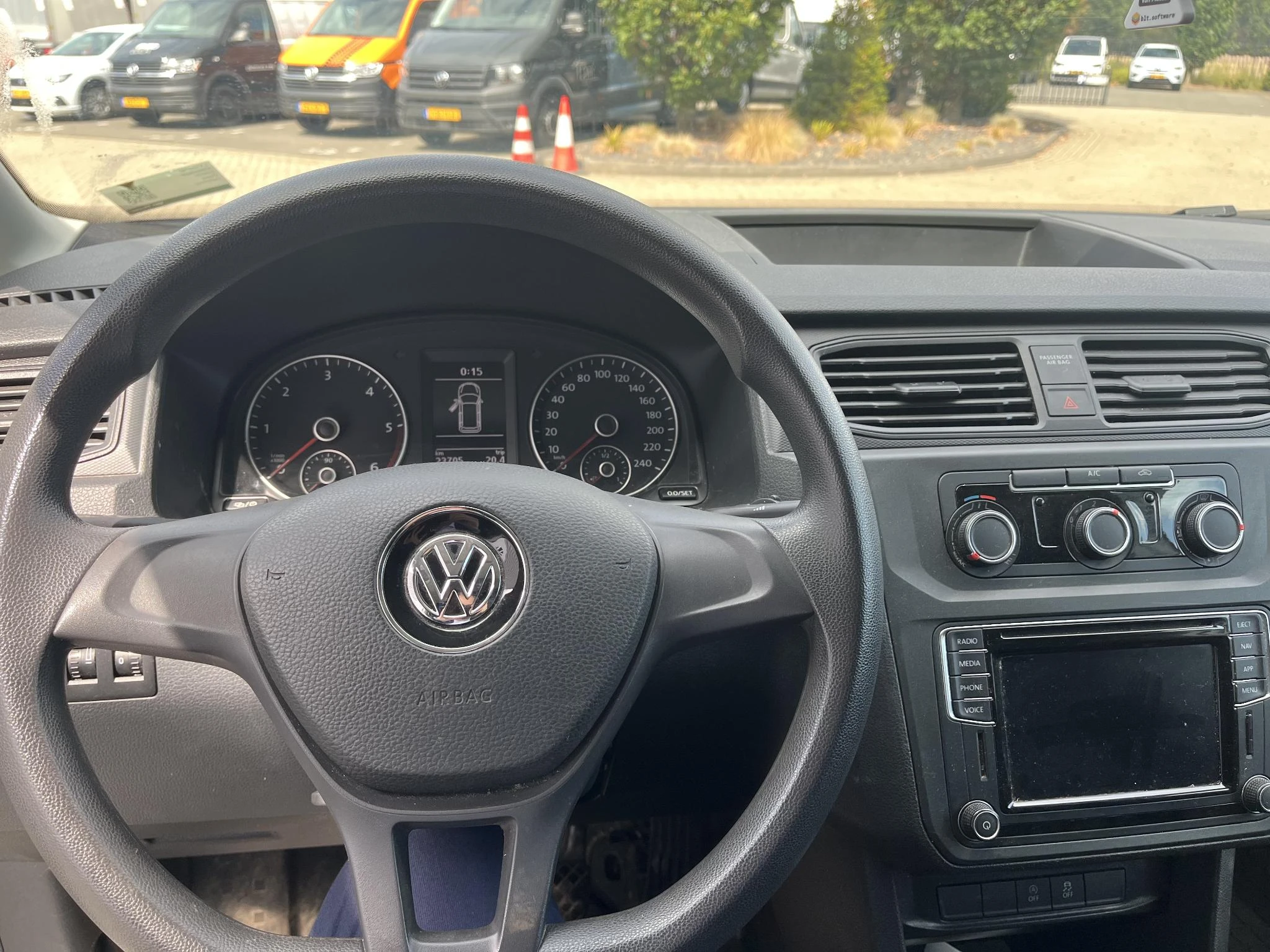 Volkswagen-Caddy-image-4