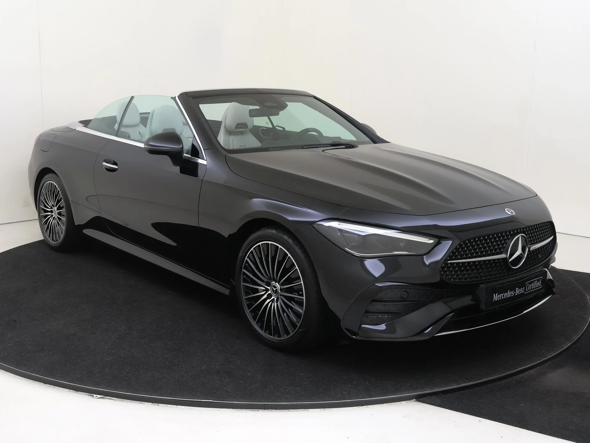 Mercedes-Benz-CLE-image-1