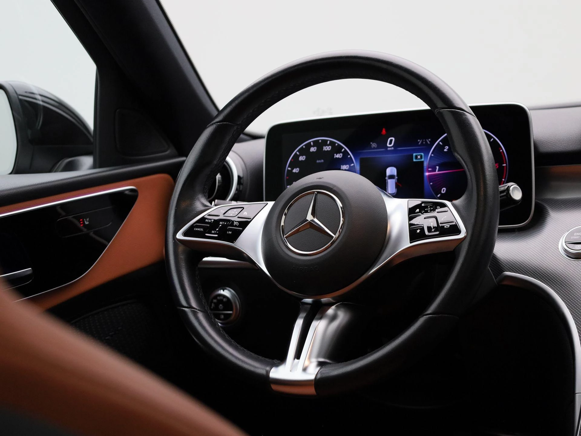 Mercedes-Benz-C-Klasse-image-43
