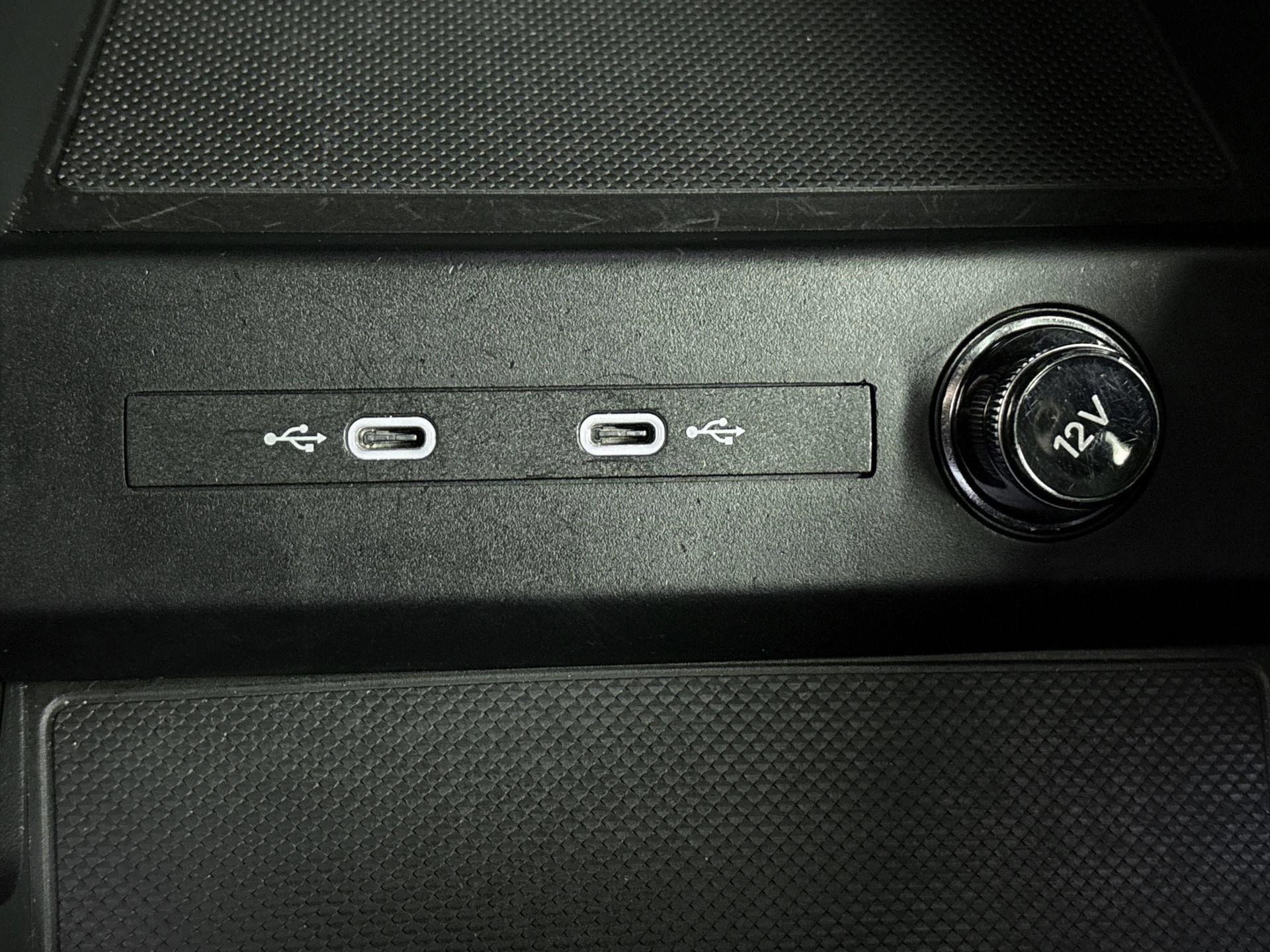 Audi-Q4 e-tron-image-26