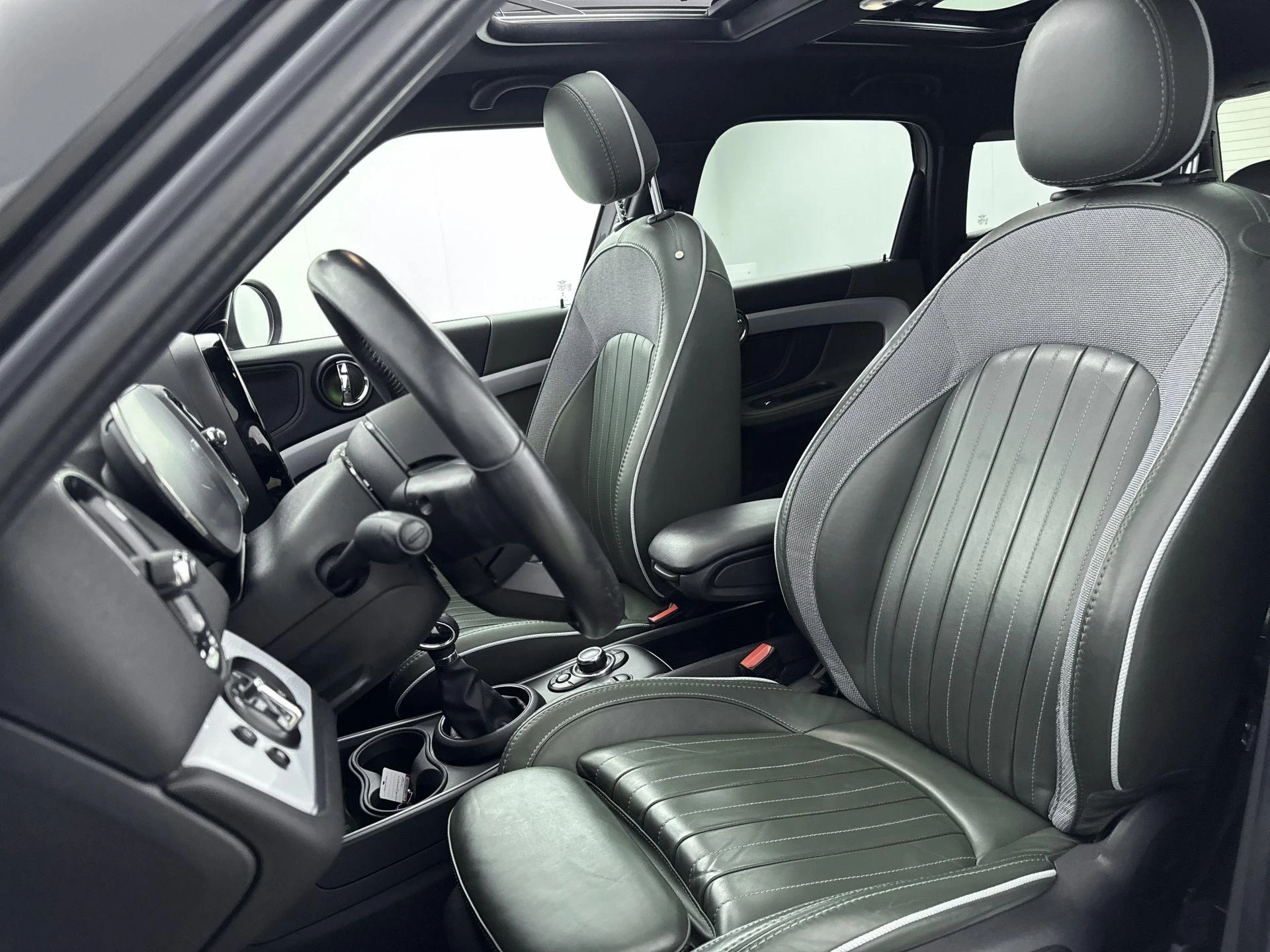 MINI-Countryman-image-21