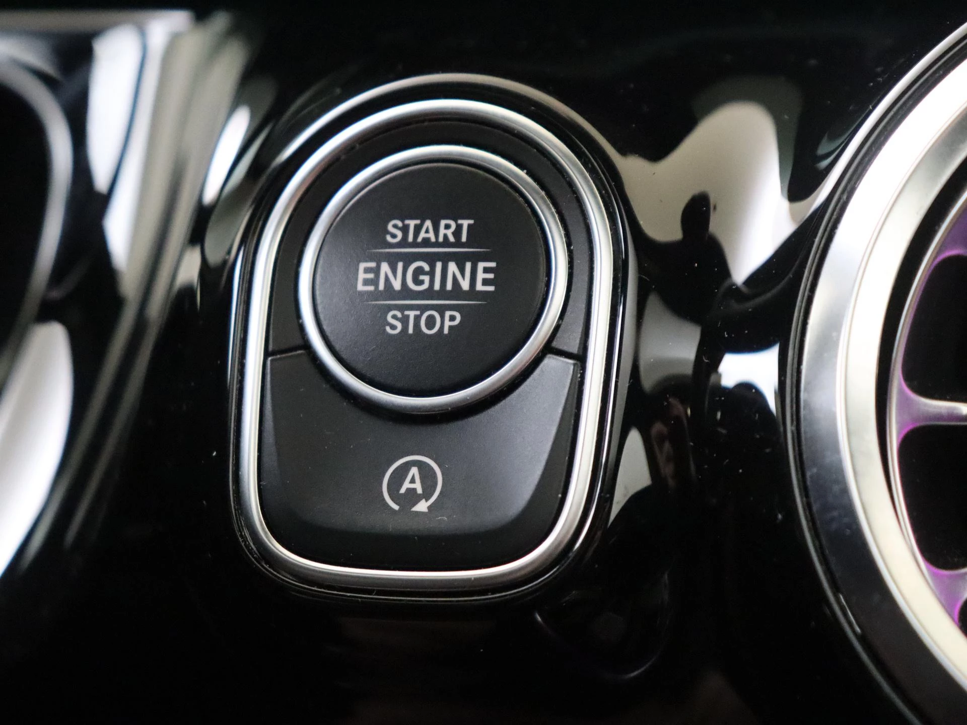 Mercedes-Benz-B-Klasse-image-21