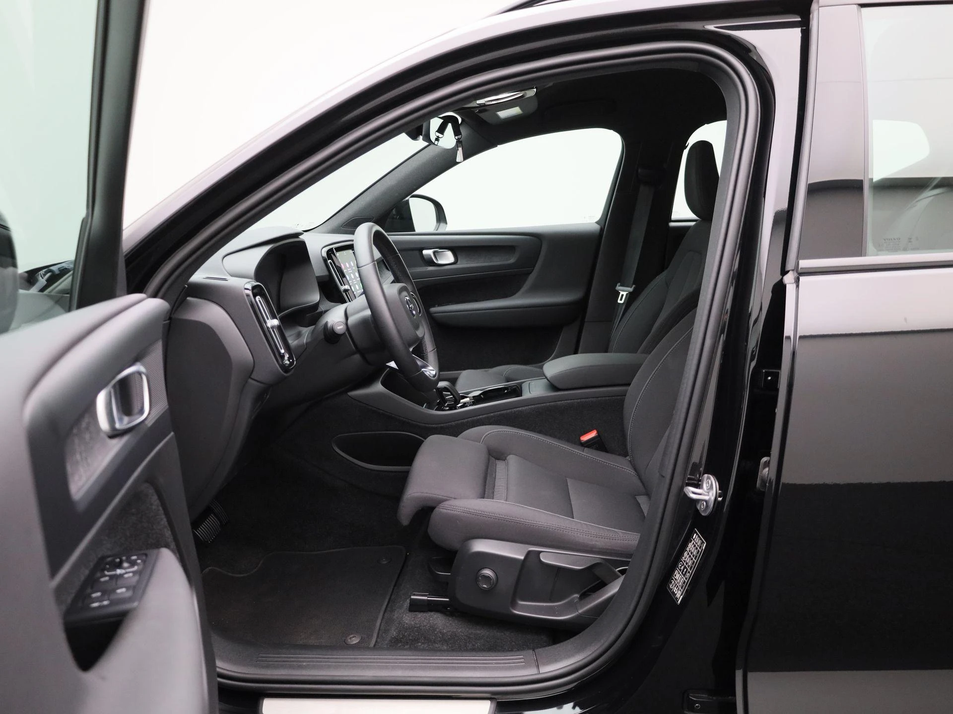 Volvo-XC40-image-8