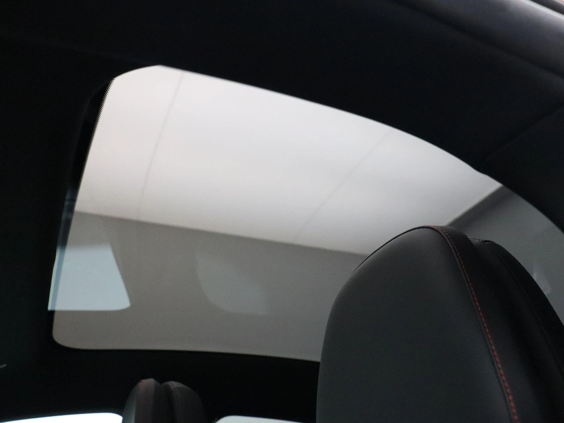 Mercedes-Benz-CLA-image-11