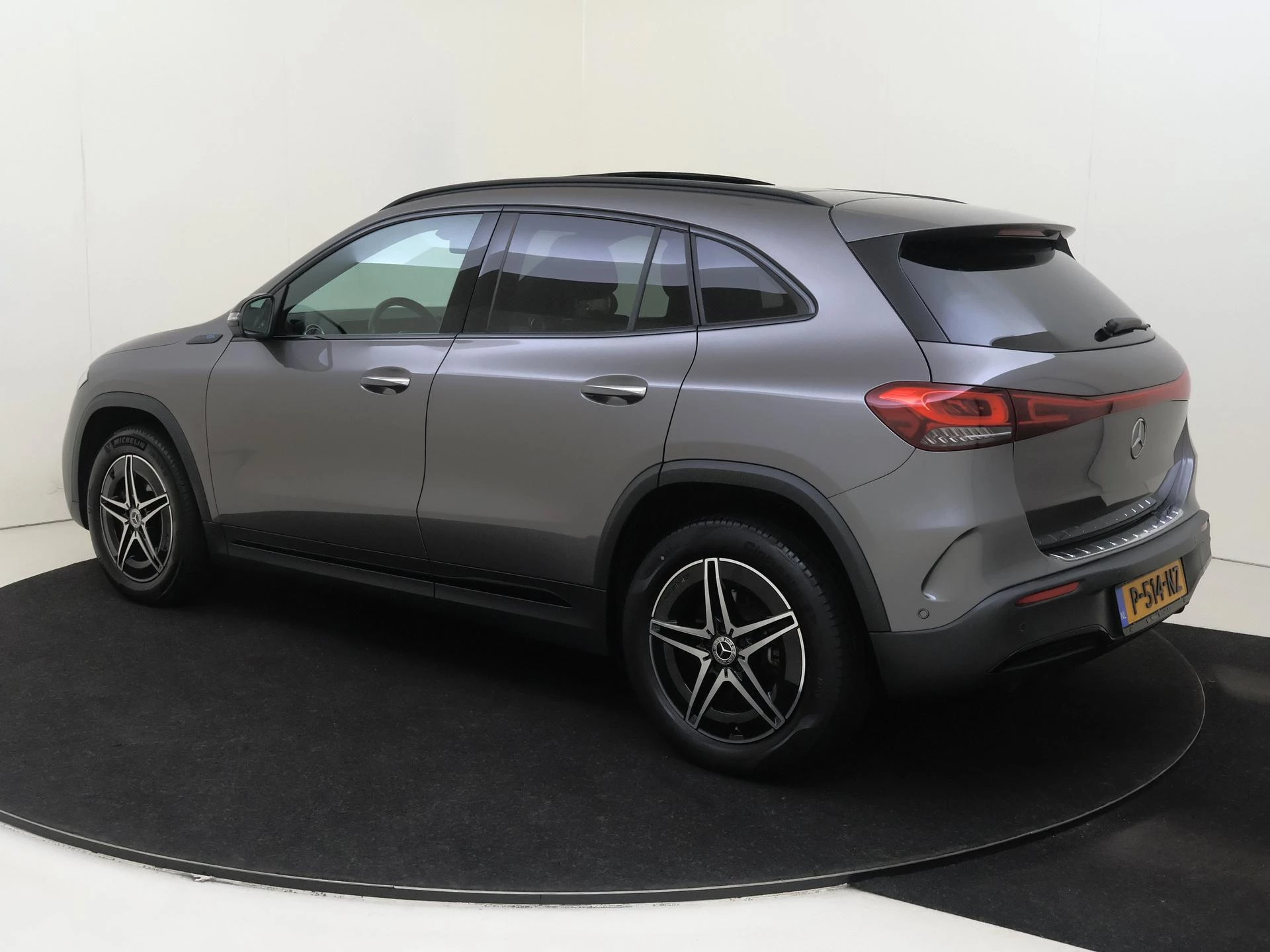 Mercedes-Benz Eqa