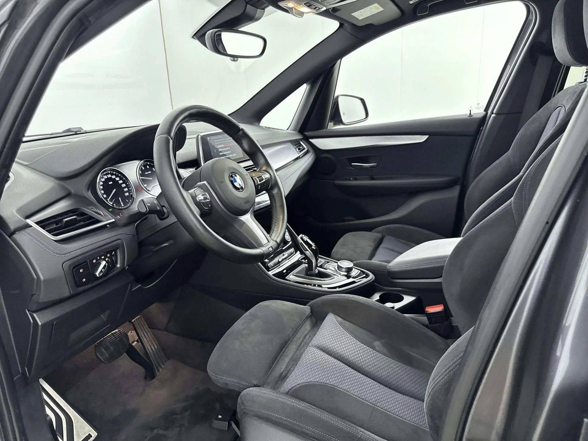 BMW-2 Serie-image-7