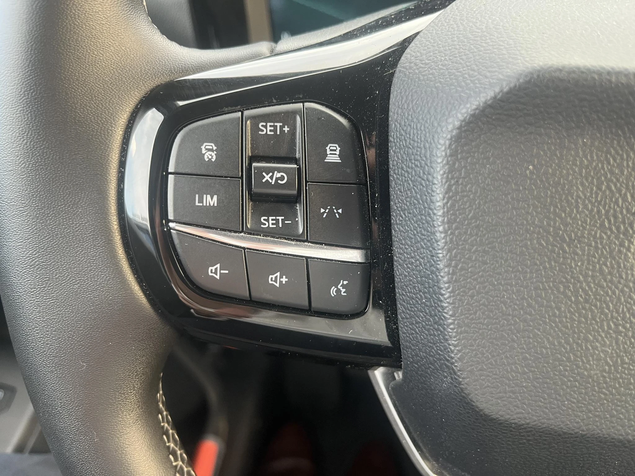 Ford-E-Transit-image-16