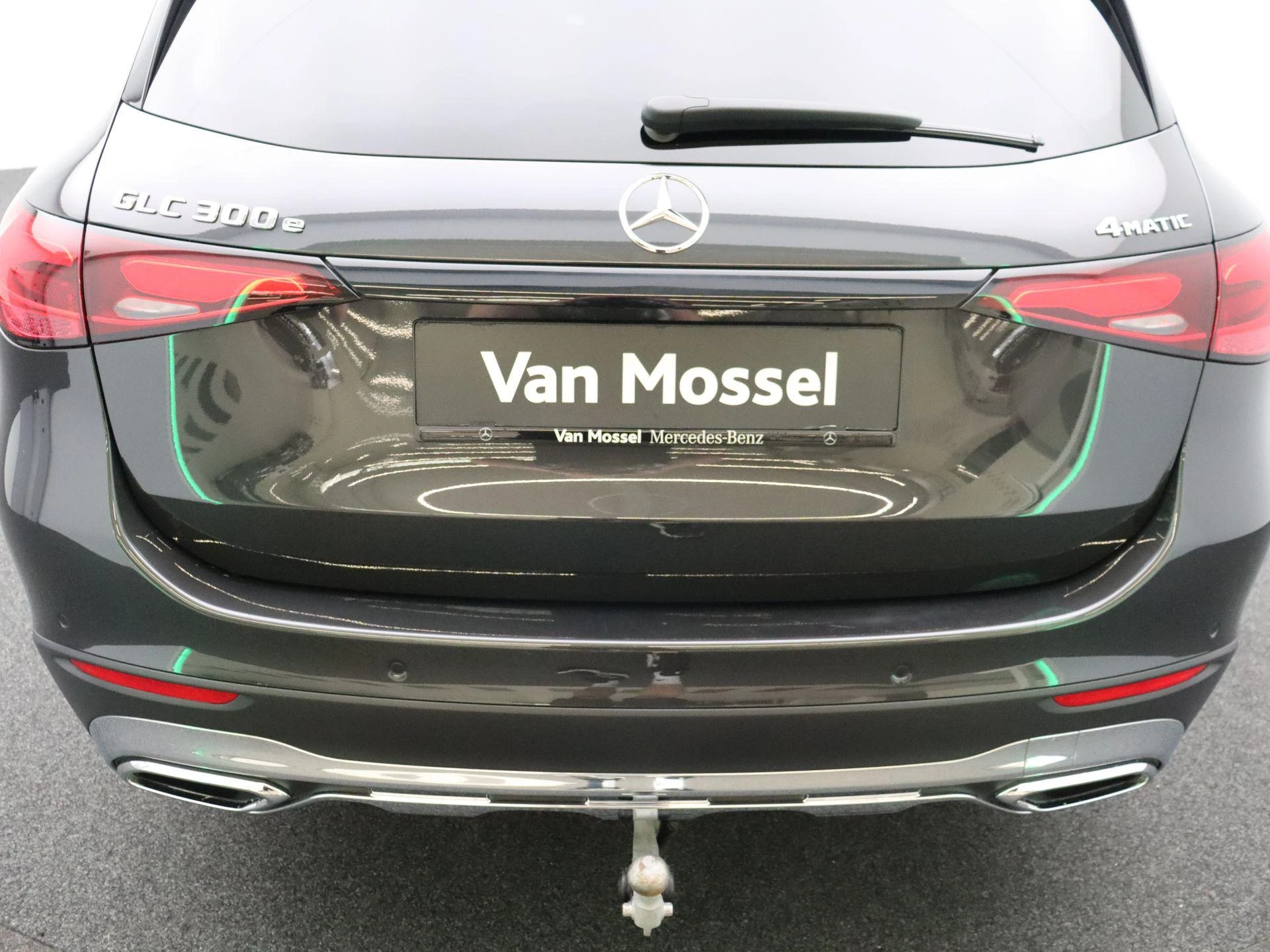 Mercedes-Benz GLC 300 e SUV Luxury Line + LEDER + DIGITAL LIGHT + TREKHAAK + 360 CAMERA +