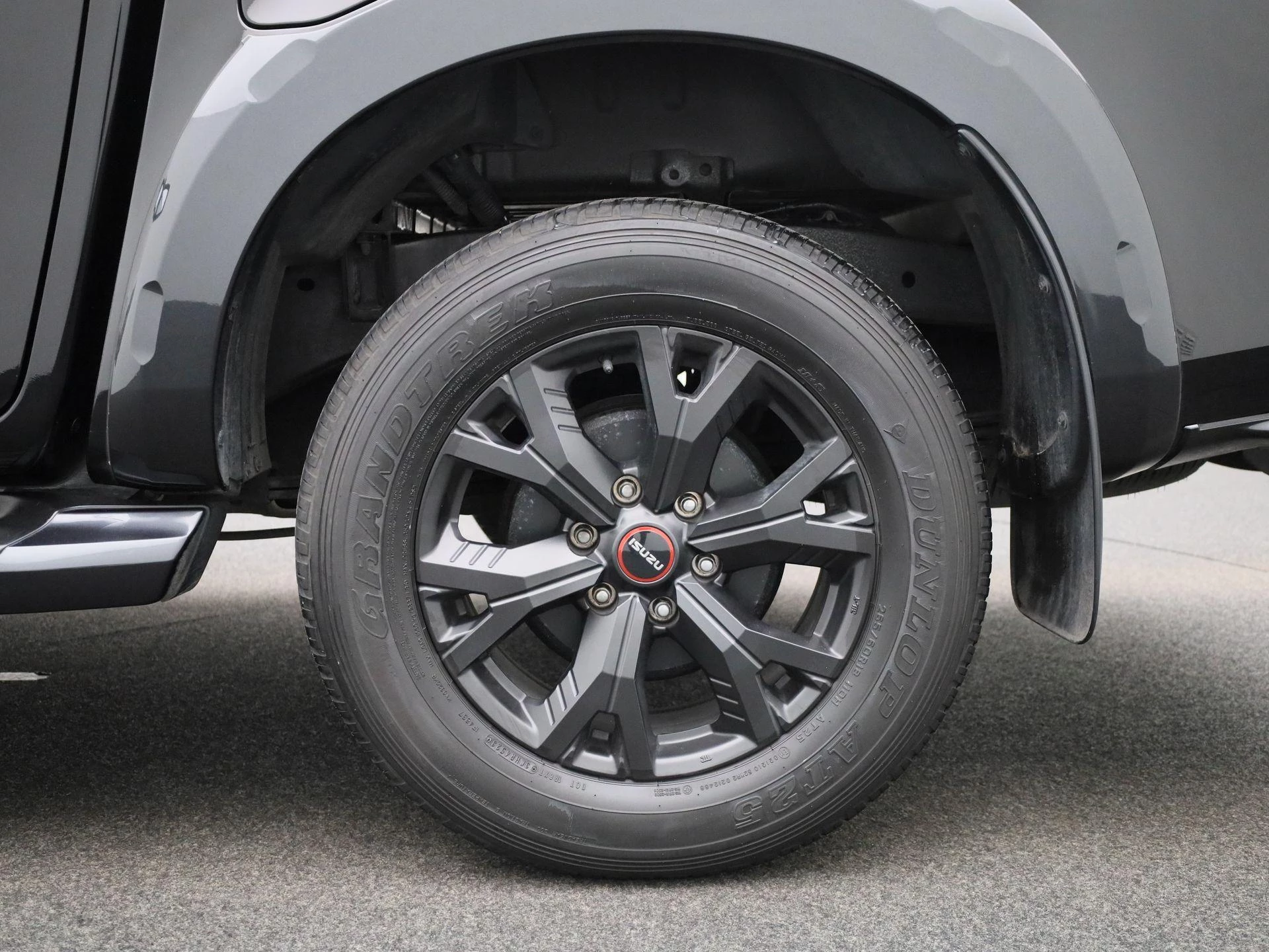 Isuzu-D-Max-image-12