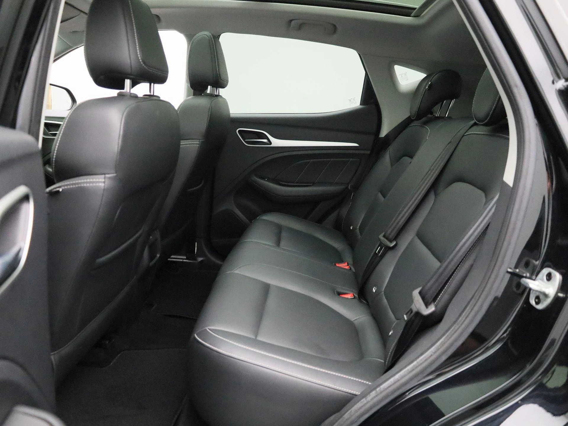 MG-ZS EV-image-11