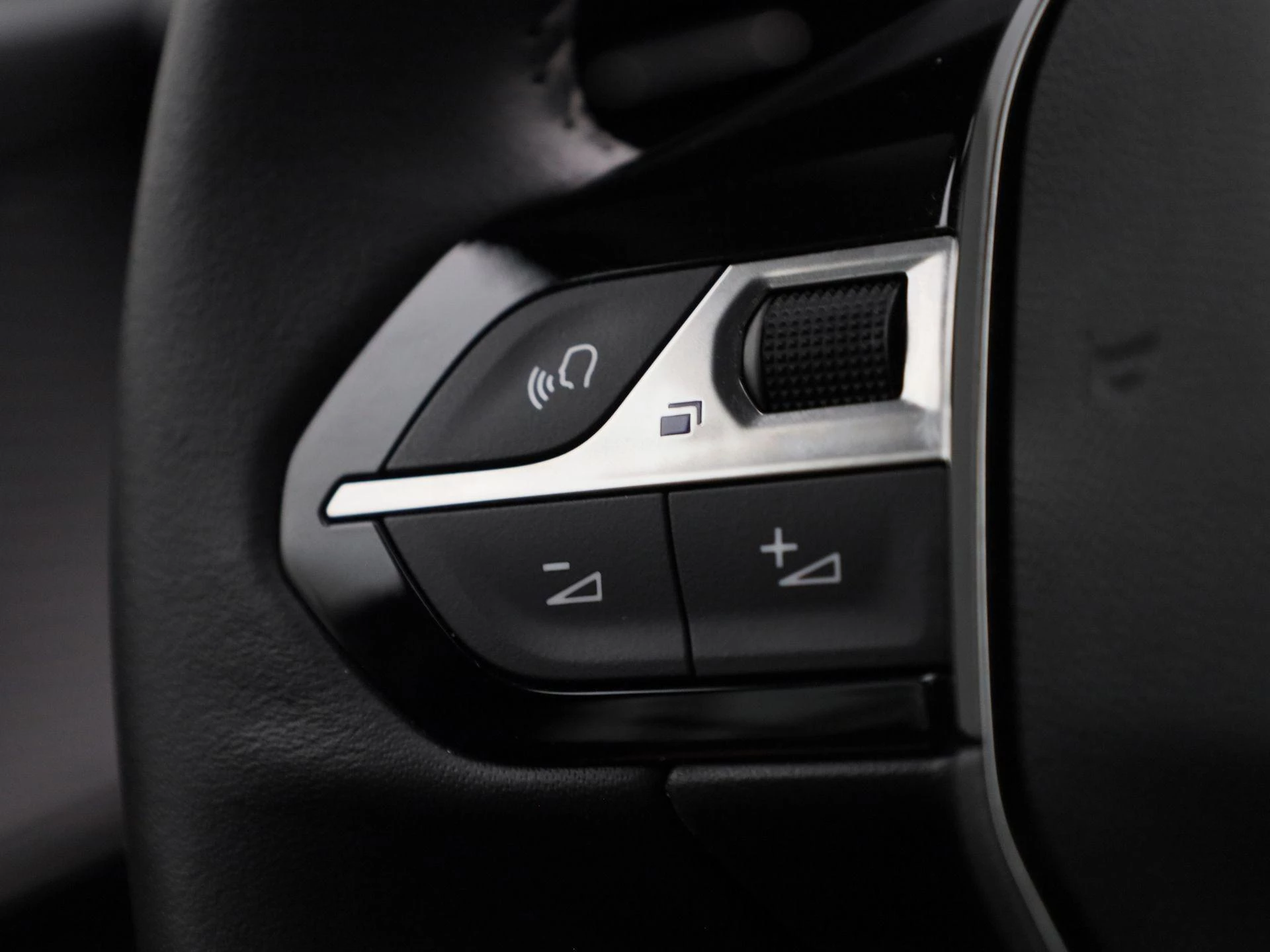 Peugeot e-208 EV Active Pack 50 kWh