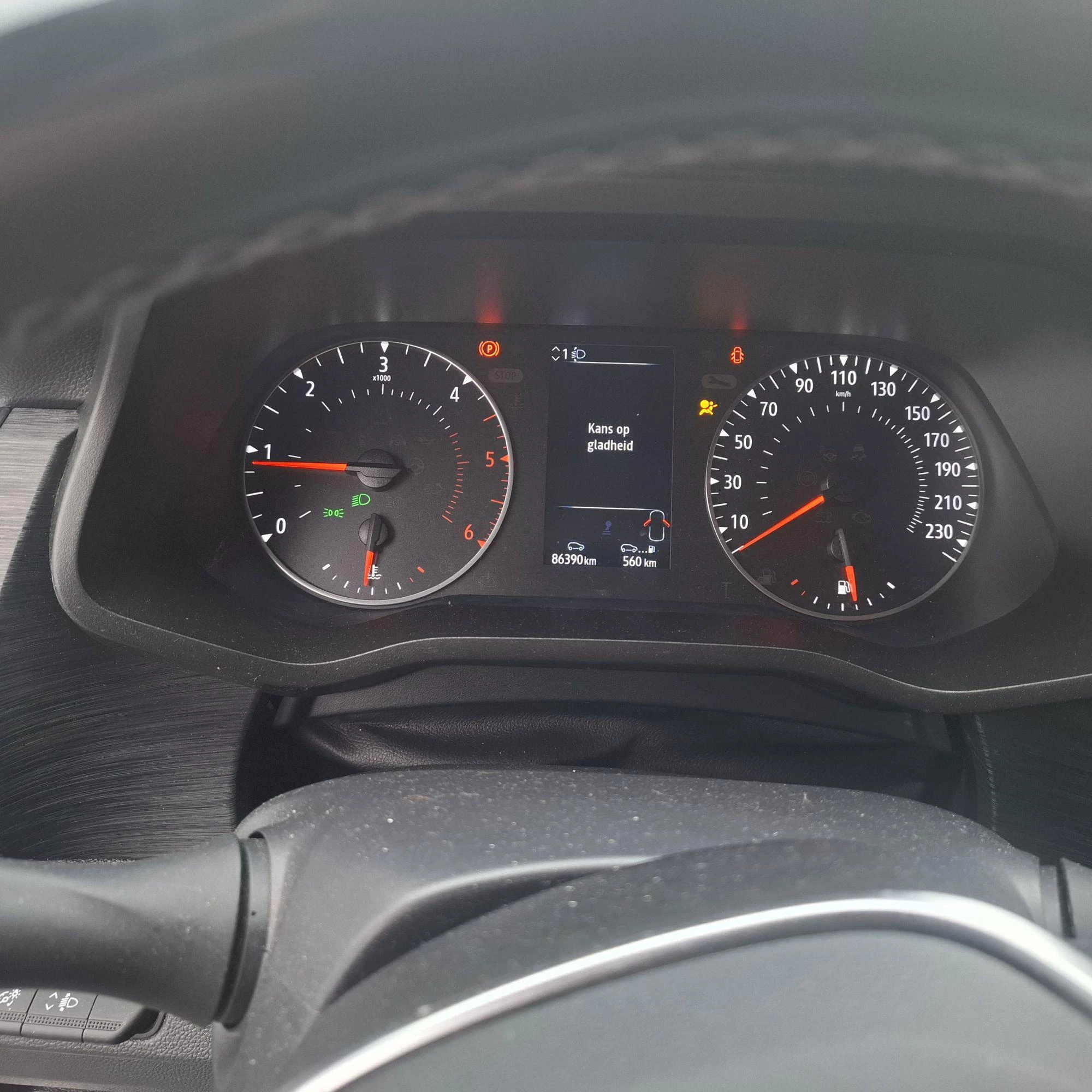 Nissan-Primastar-image-8