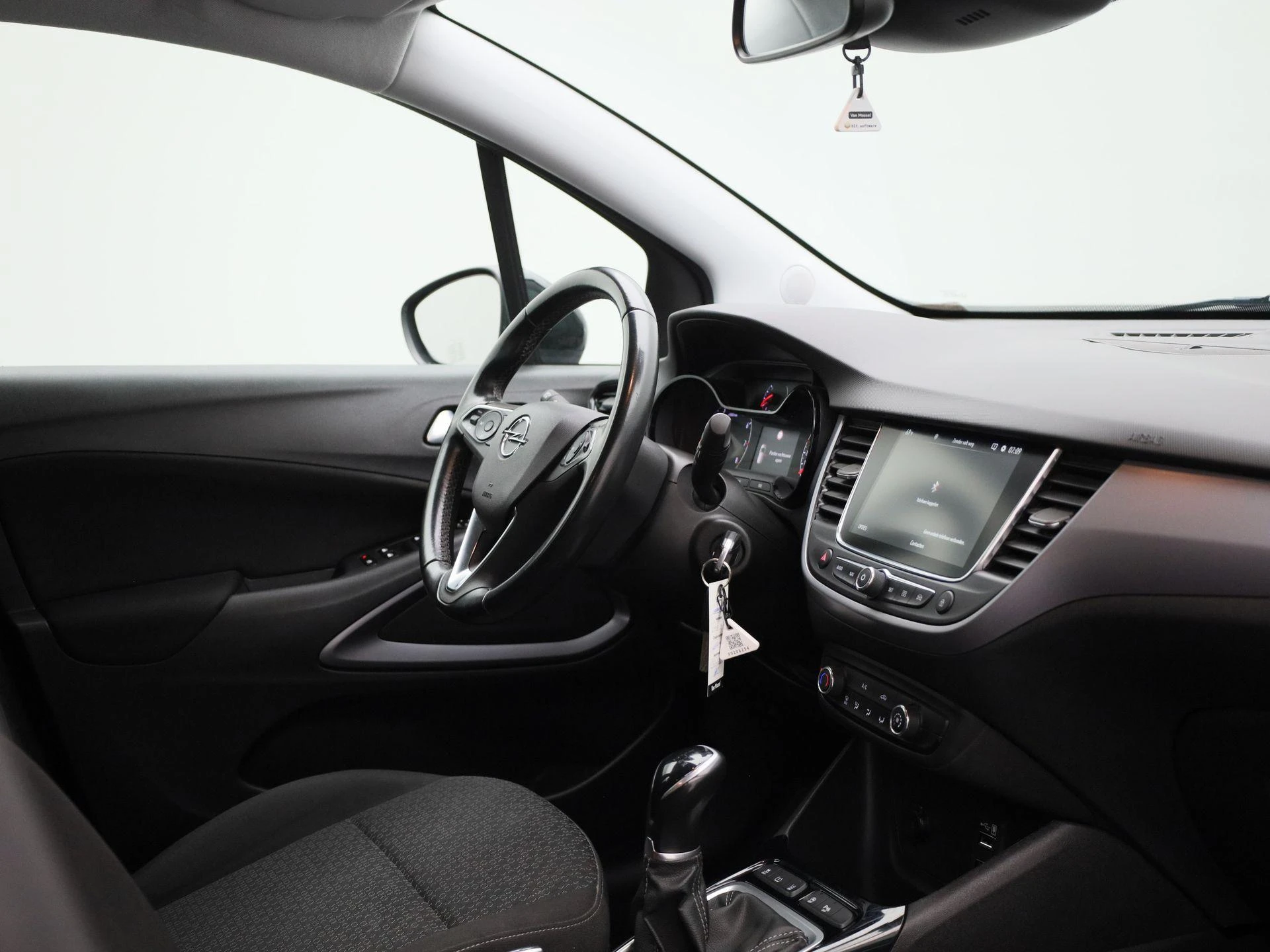 Opel-Crossland X-image-31