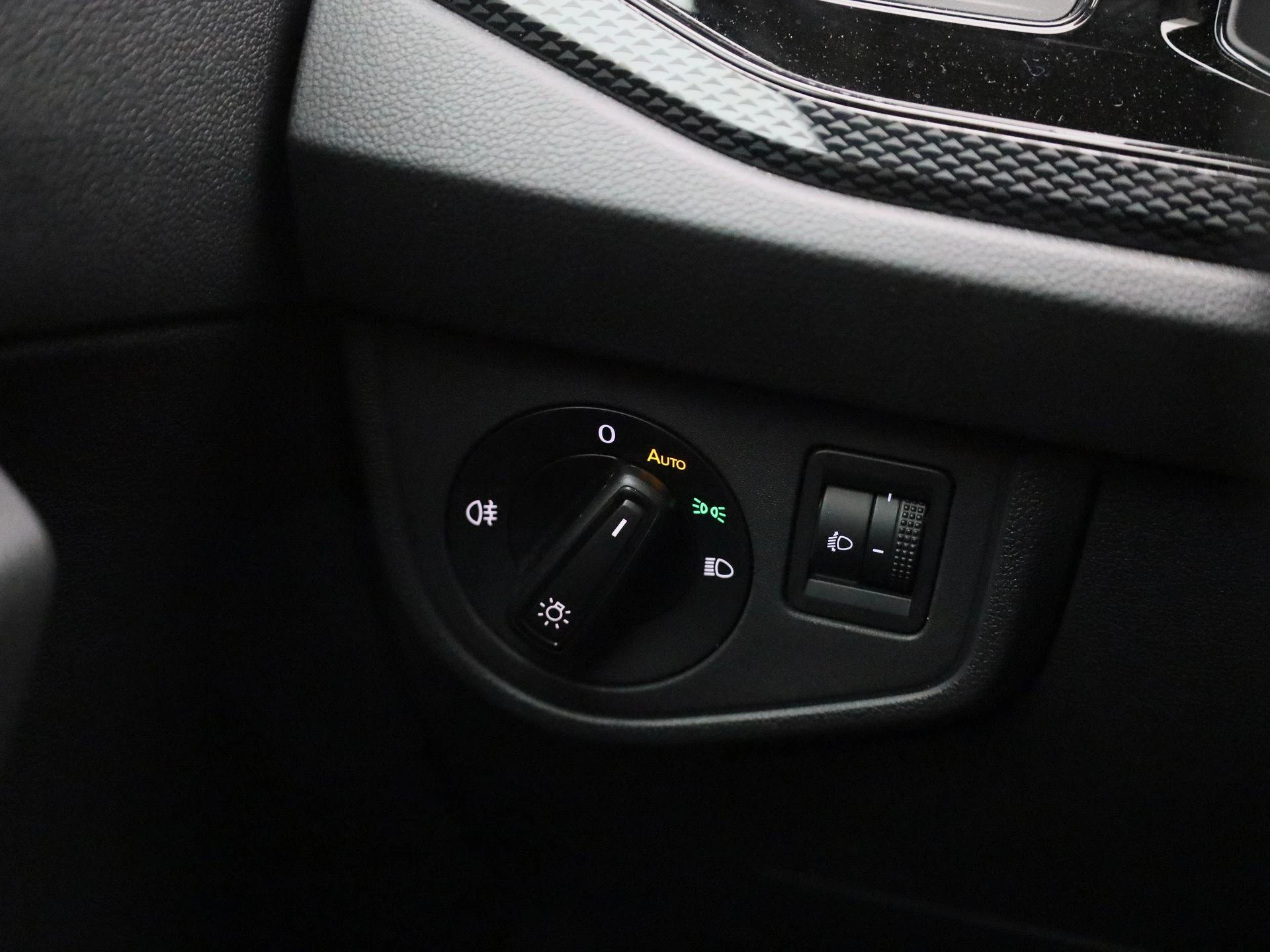 Volkswagen-Taigo-image-23