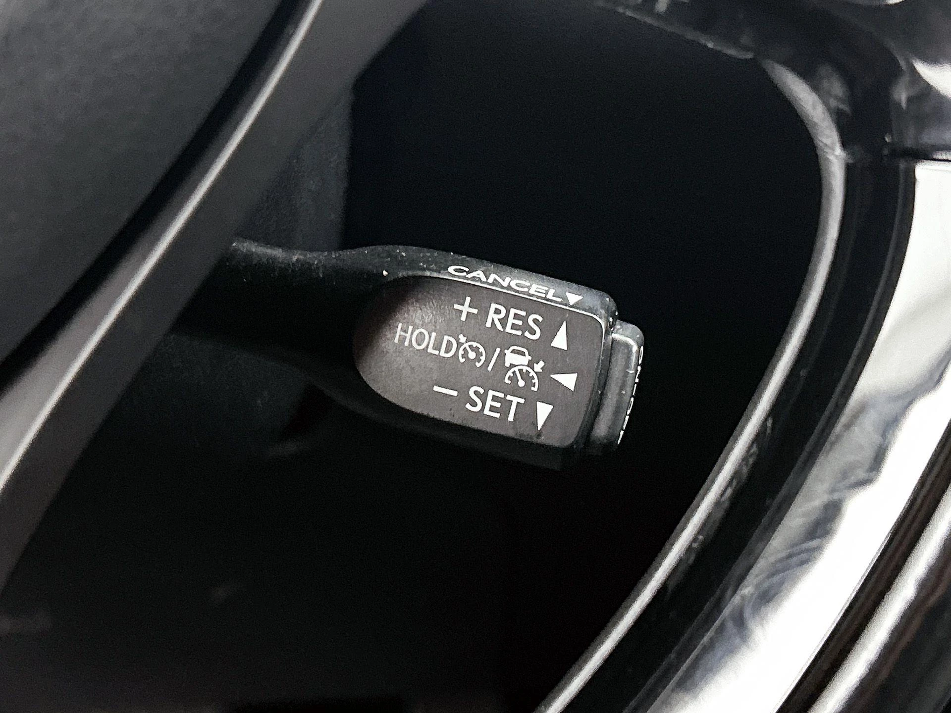 Toyota-C-HR-image-5