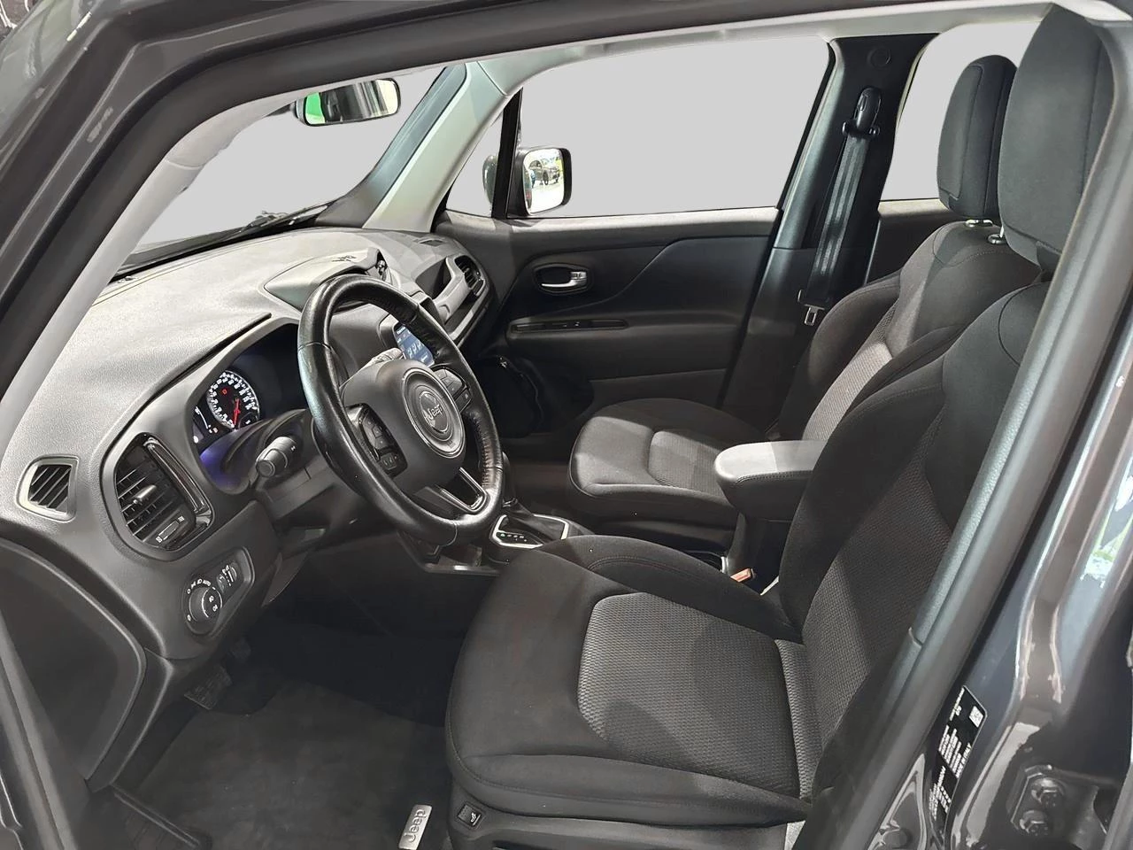 Jeep Renegade 1.3 T4 150 4x2 DDCT Night Eagle