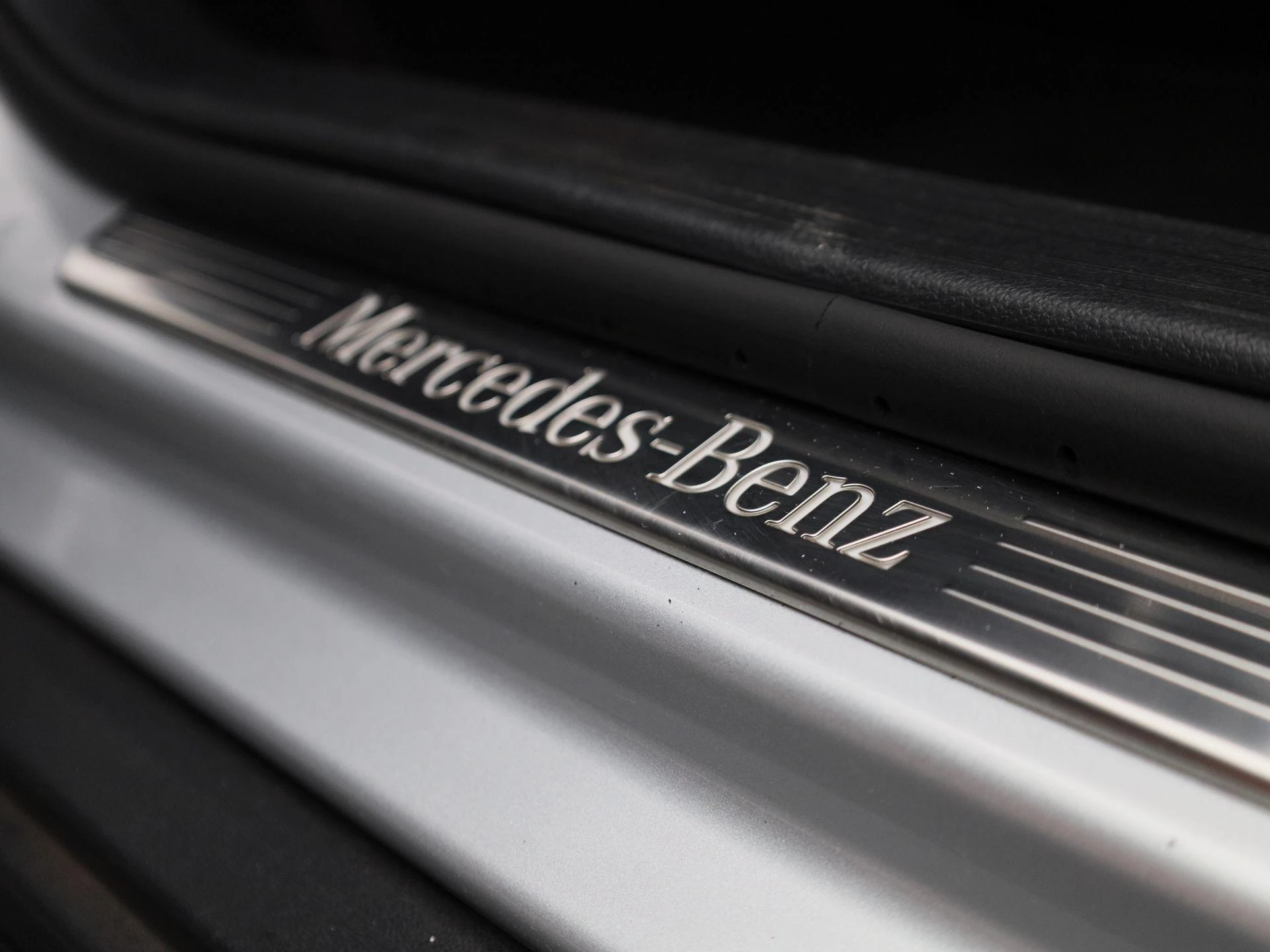 Mercedes-Benz-GLA-image-33