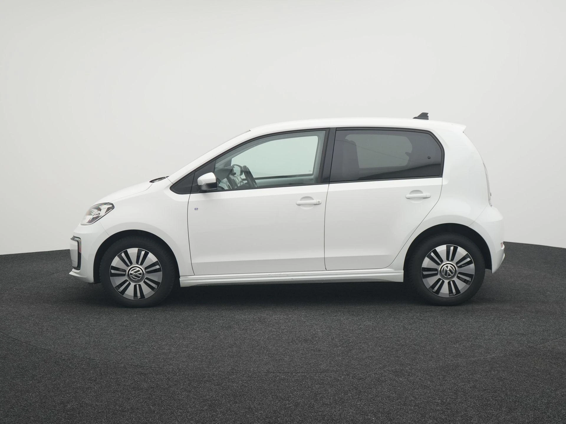 Volkswagen-e-up!-image-3