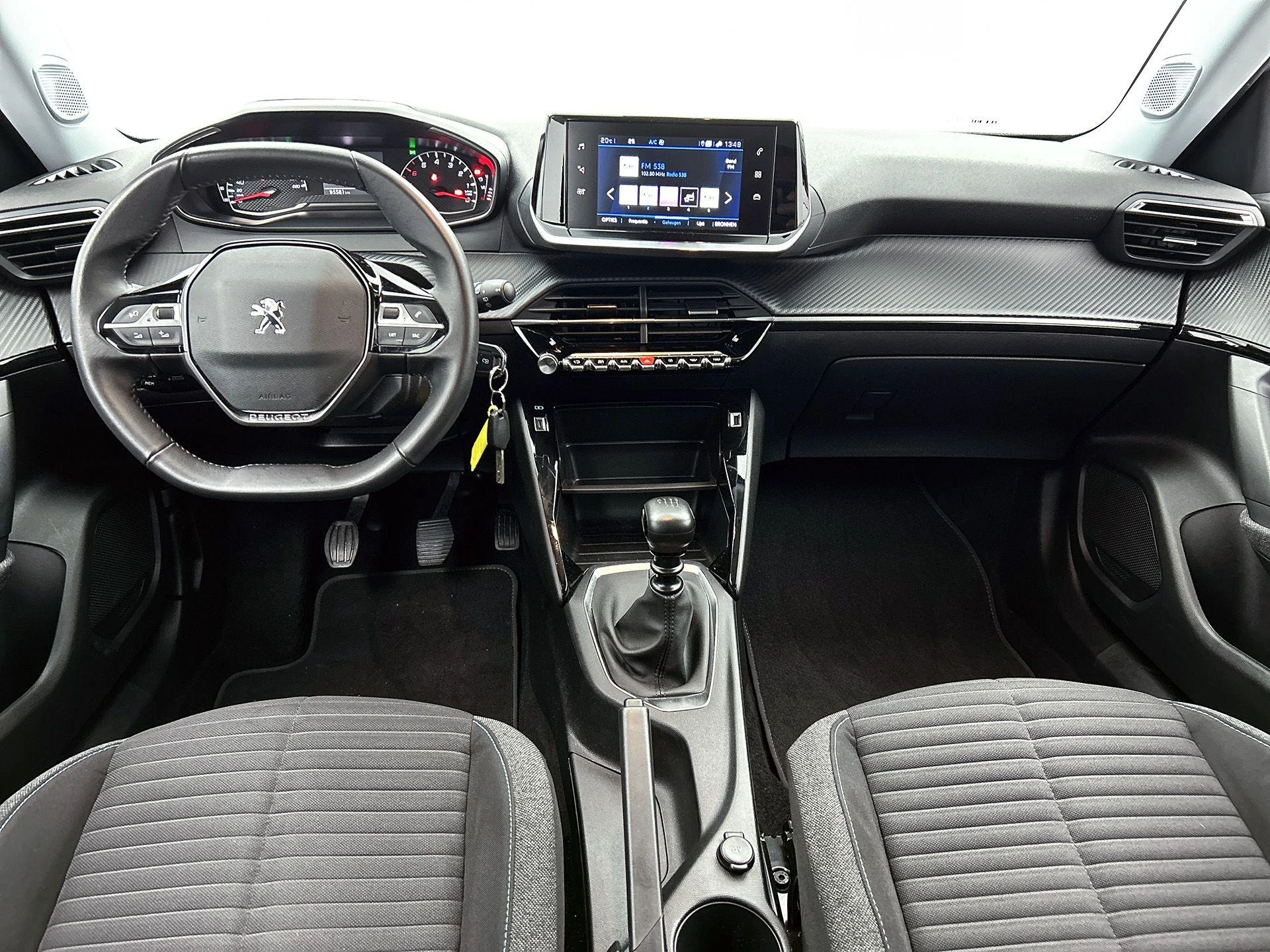 Peugeot-2008-image-22
