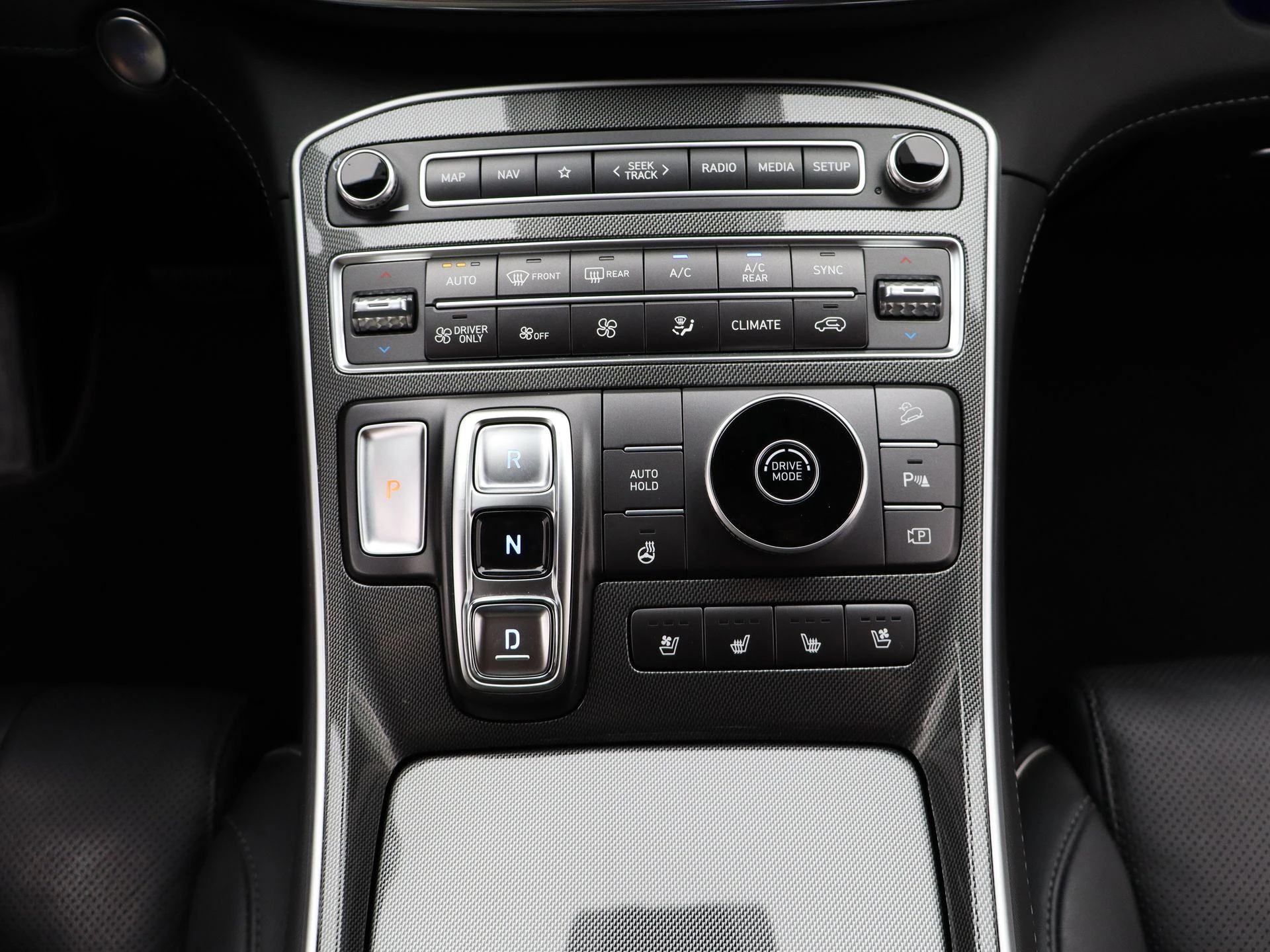 Hyundai-Santa Fe-image-8