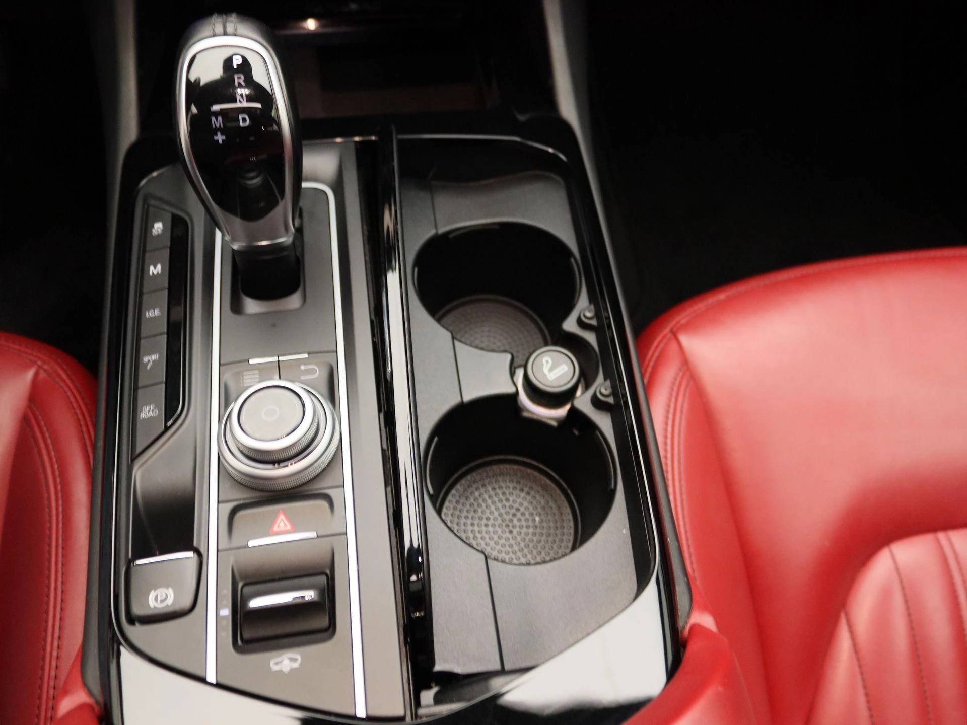 Maserati-Levante-image-17