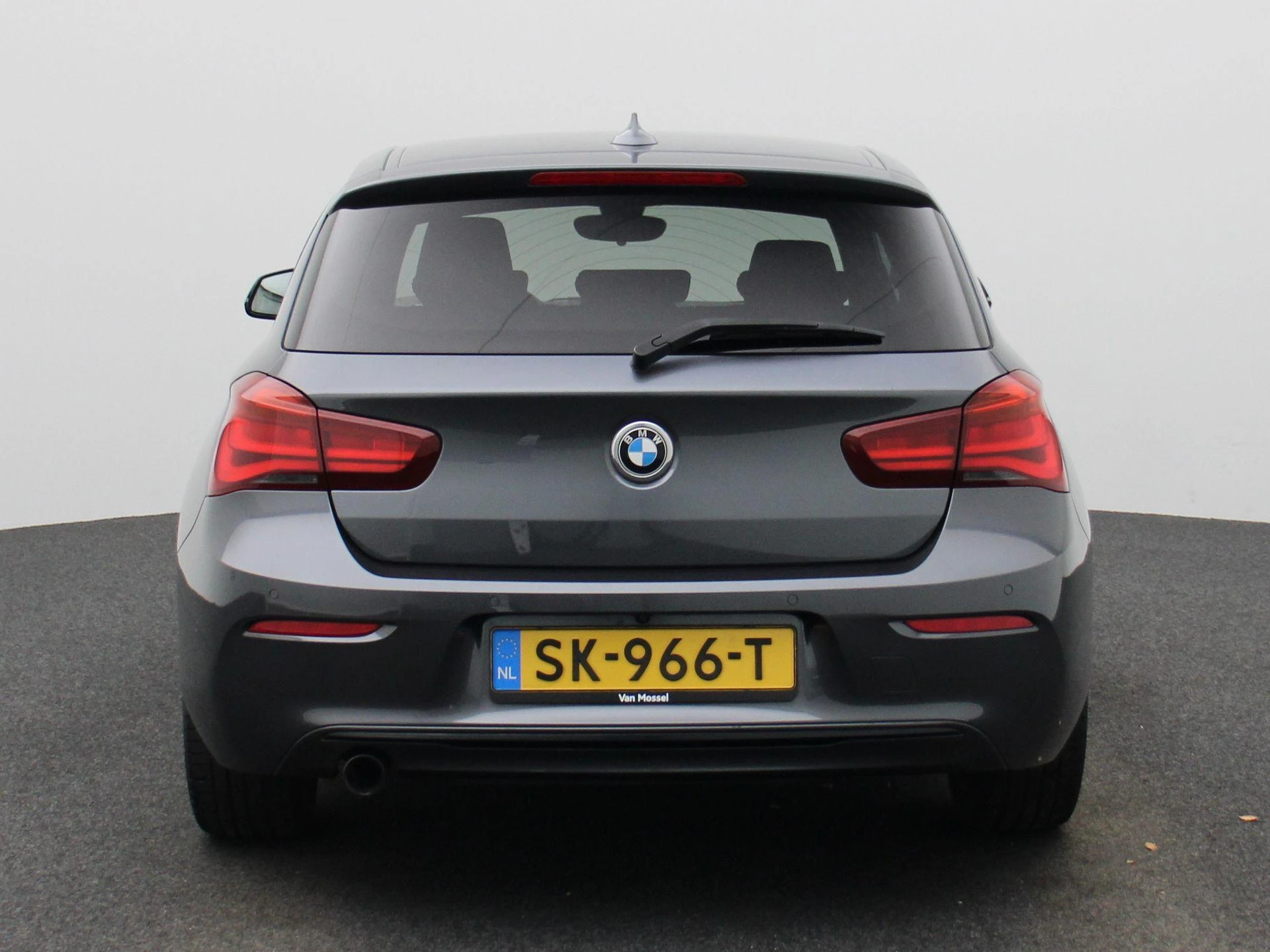 BMW-1 Serie-image-4
