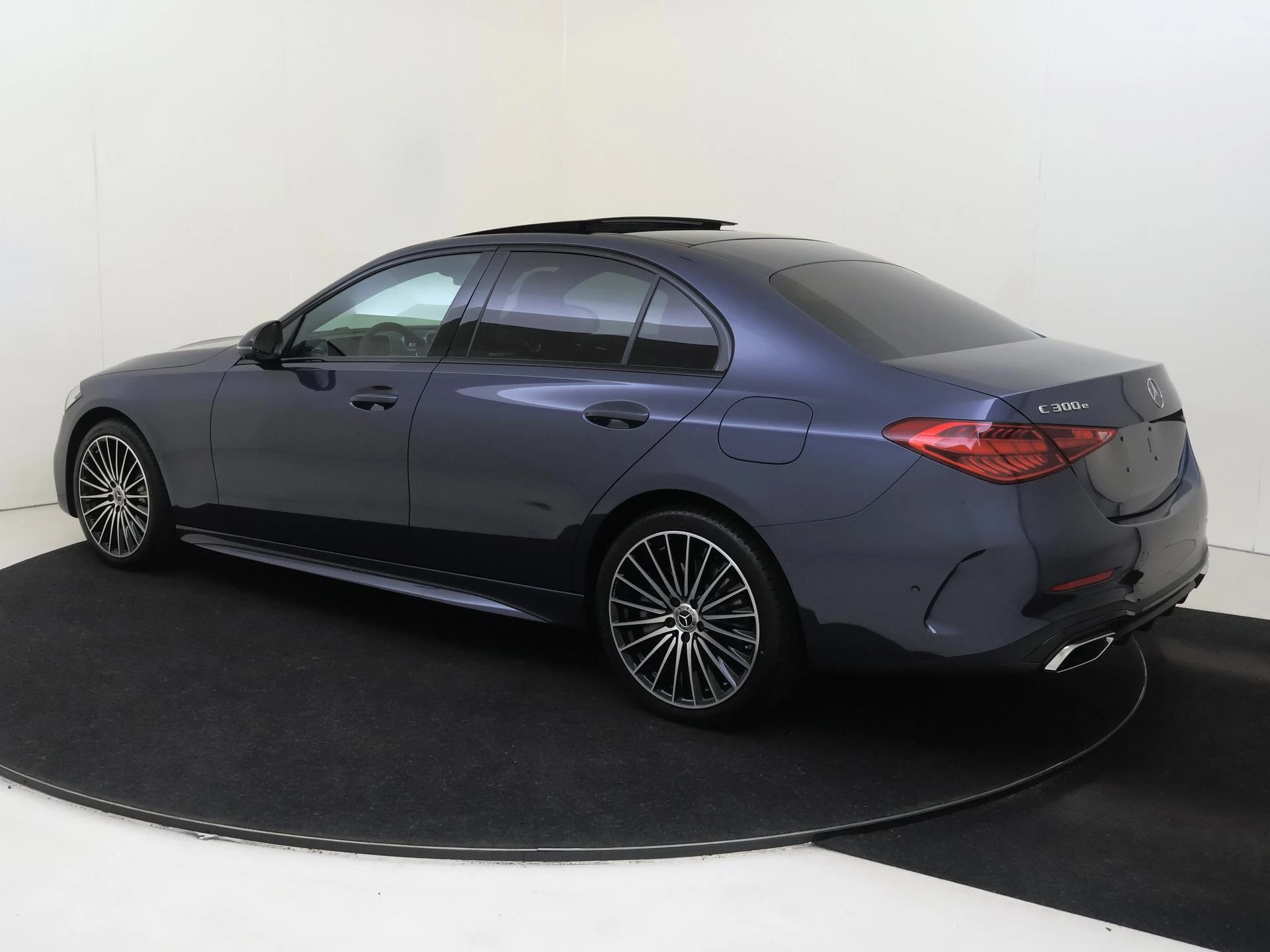 Mercedes-Benz C-Klasse 300 e 140 Years Edition