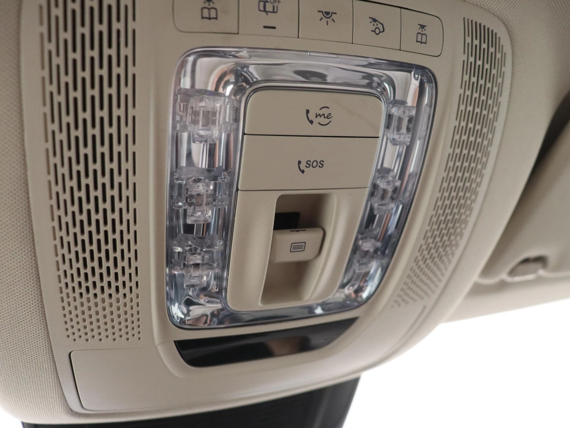 Mercedes-Benz-GLE-image-23