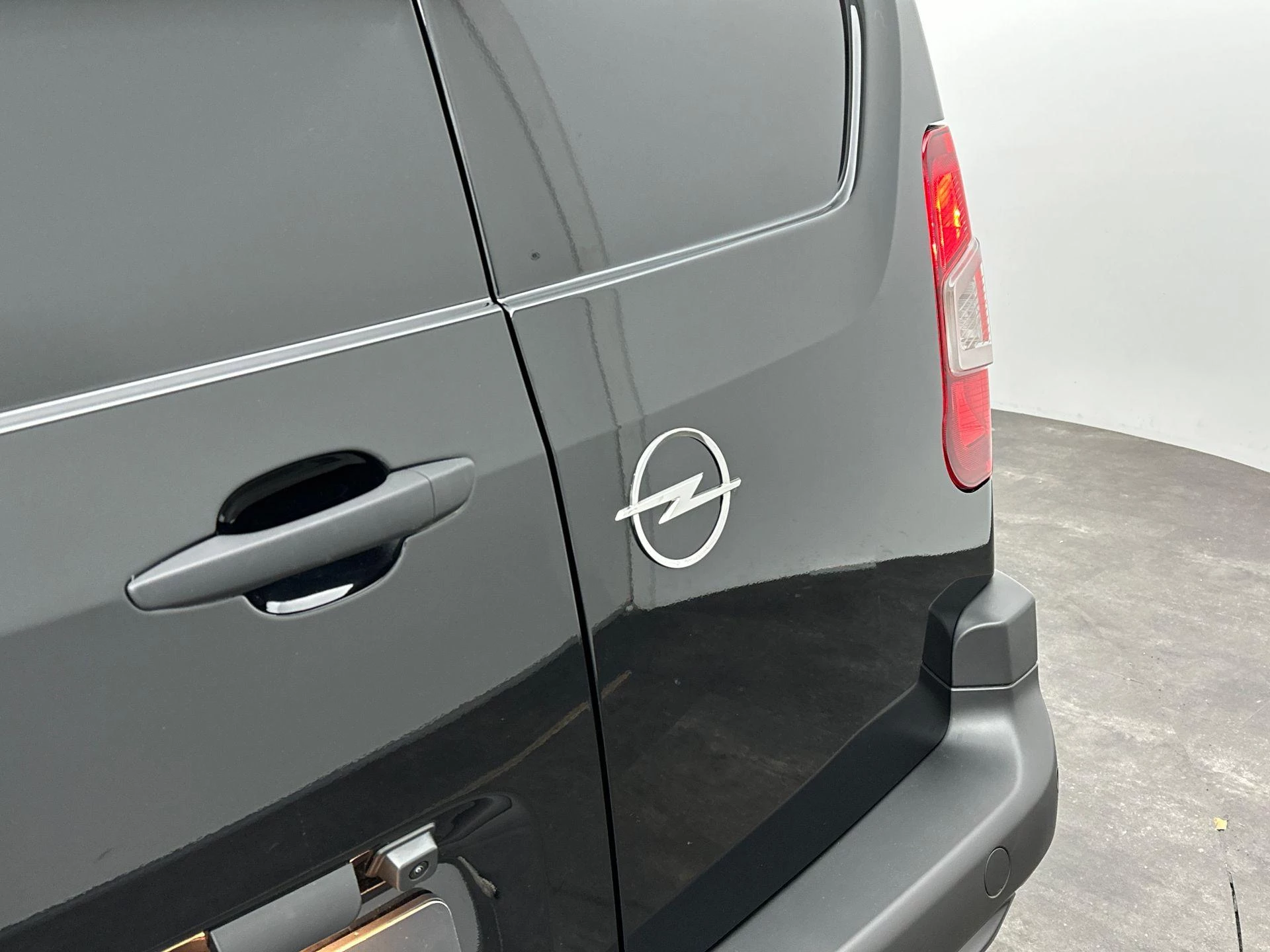 Opel-Combo-e-image-19