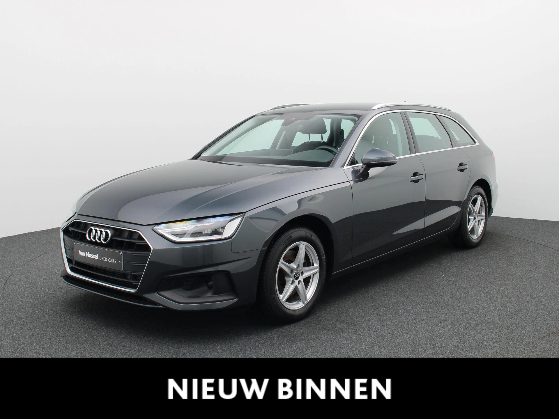 Audi-A4-image-0