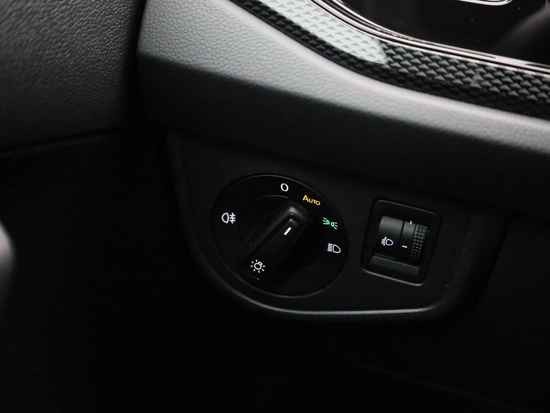 Volkswagen-Taigo-image-19