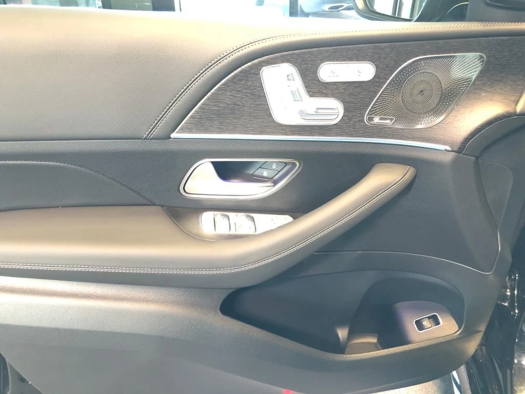 Mercedes-Benz-GLE 350 de-image-22
