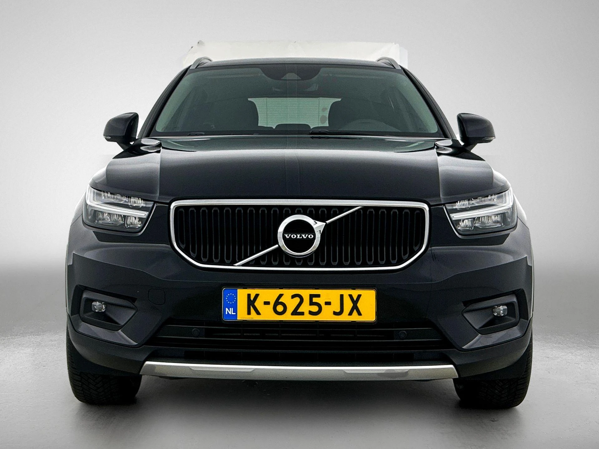 Volvo-XC40-image-4