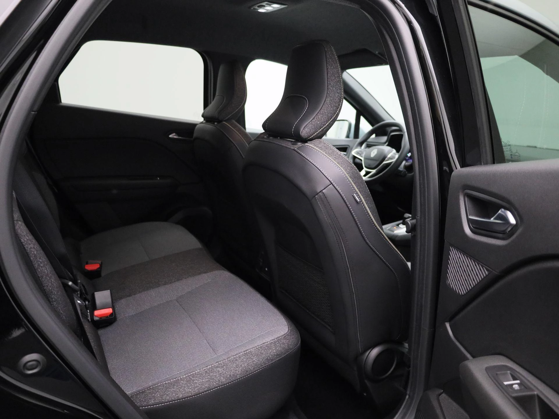 Renault-Captur-image-35