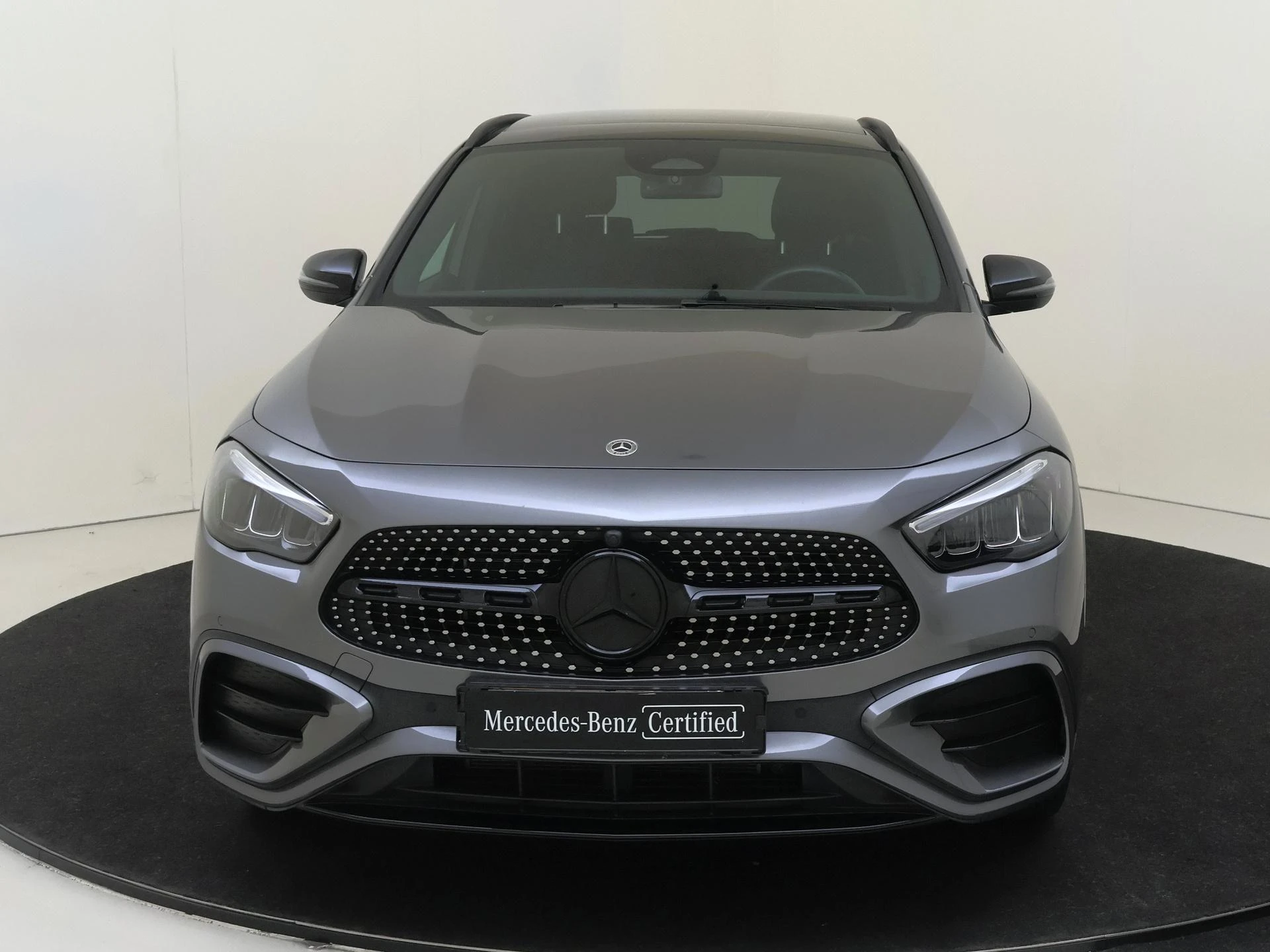 Mercedes-Benz-GLA-image-6