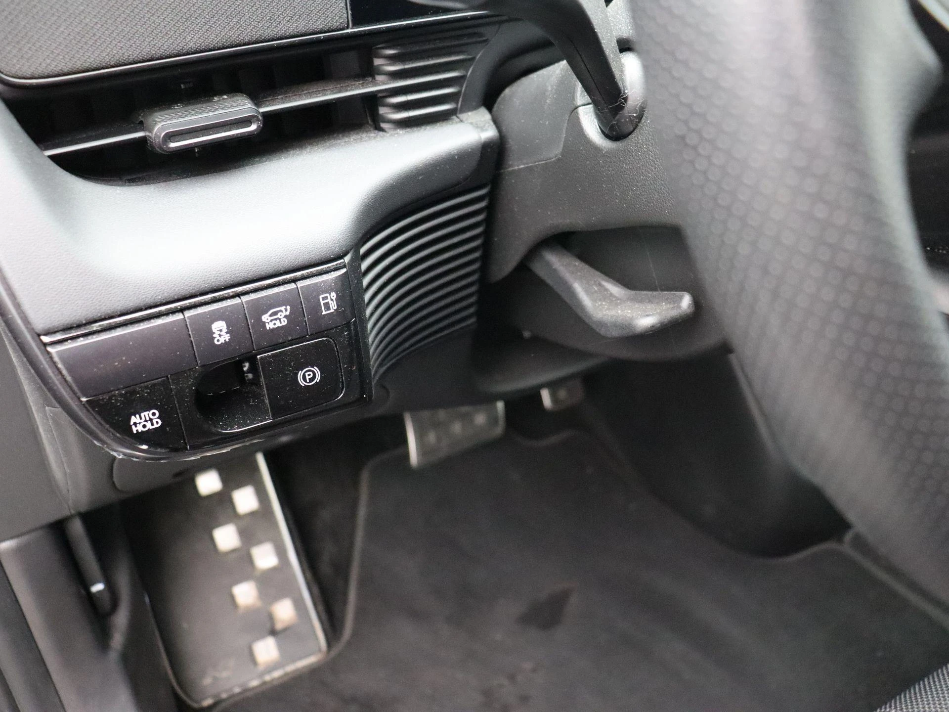 Hyundai-IONIQ 5-image-9