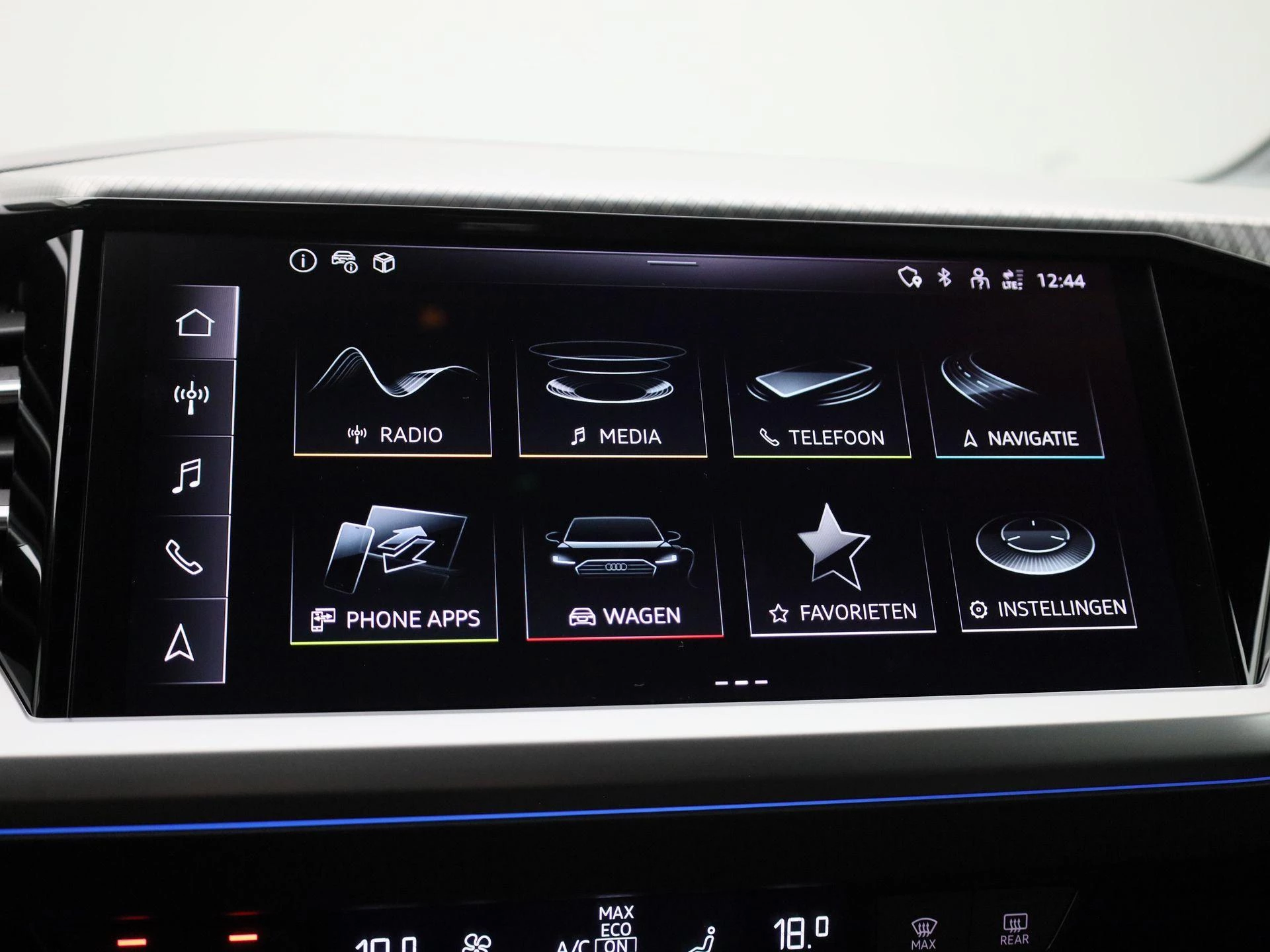 Audi-Q4 e-tron-image-29