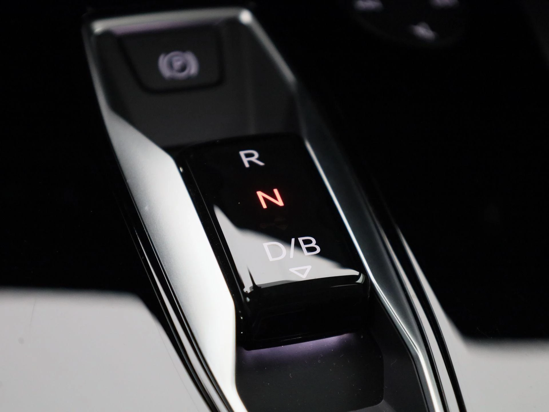 Audi-Q4 e-tron-image-19
