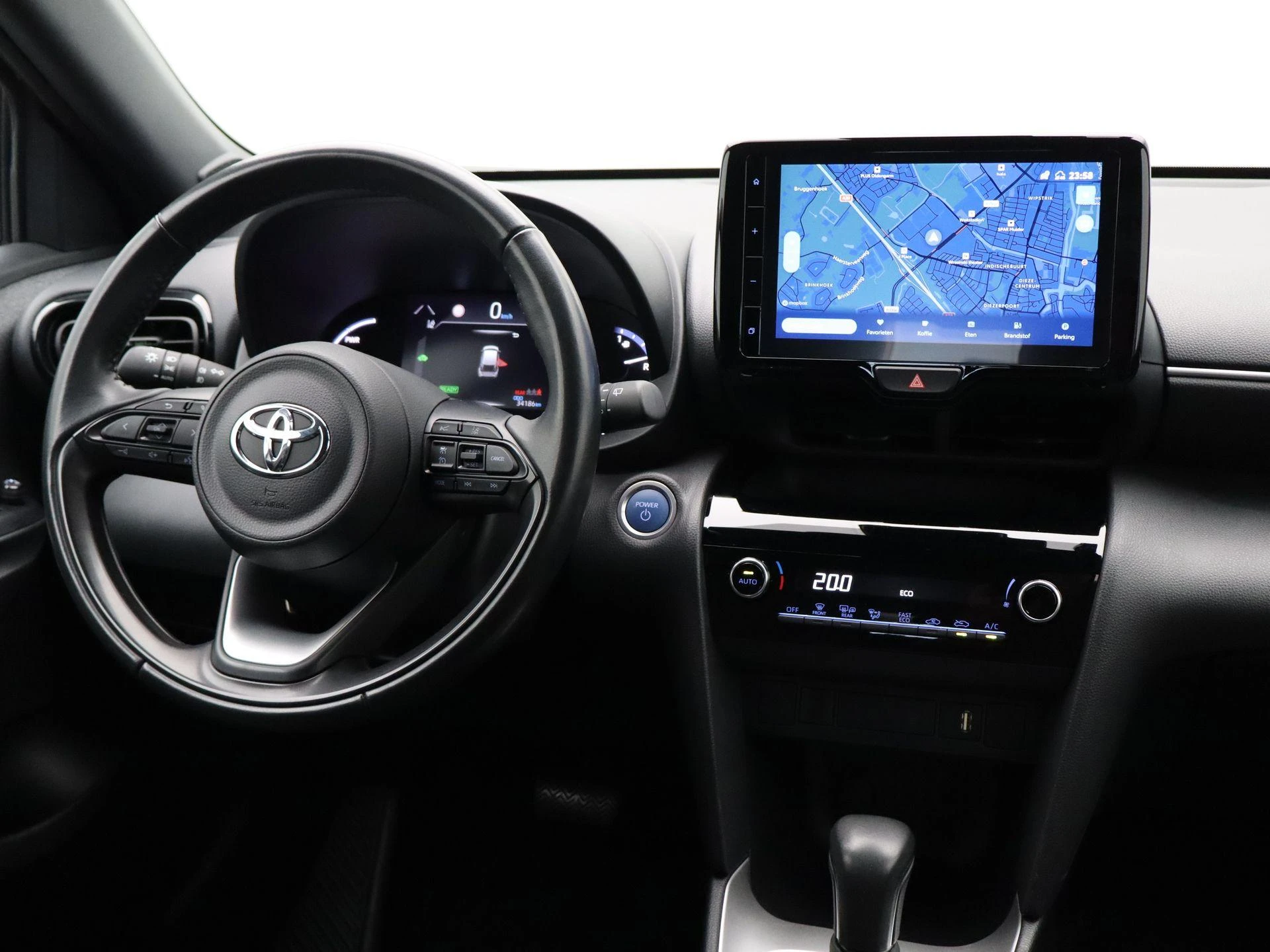 Toyota-Yaris Cross-image-29