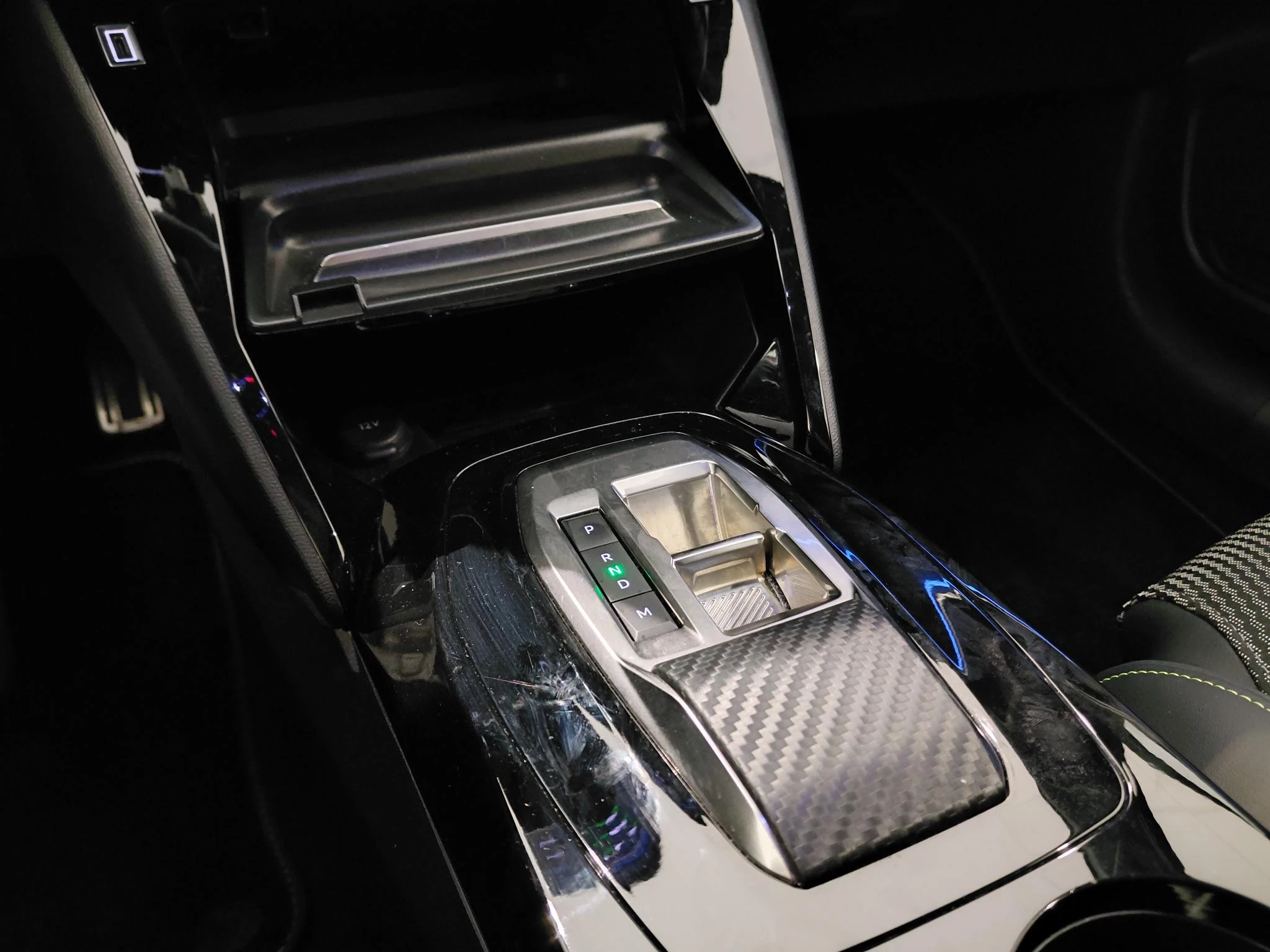 Peugeot-208-image-16