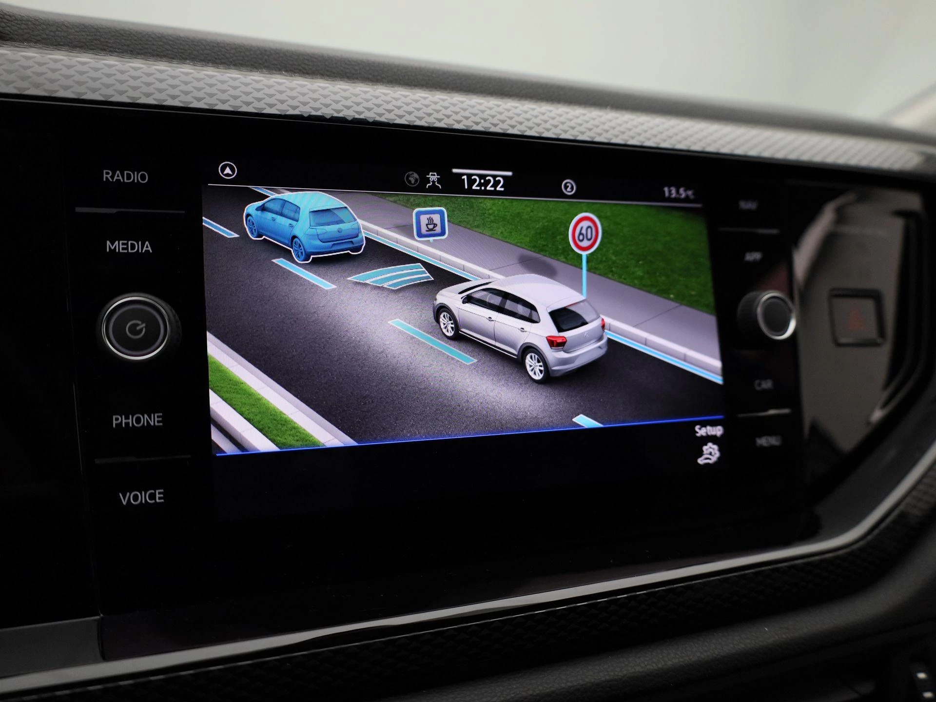 Volkswagen-Polo-image-25