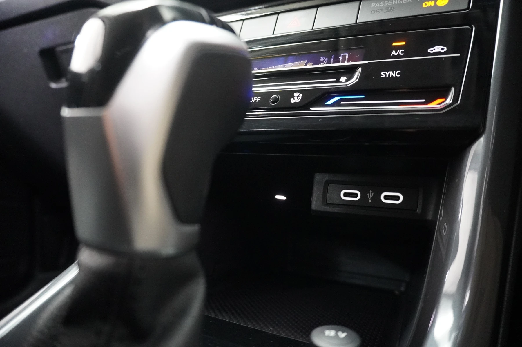 Volkswagen-T-Cross-image-32