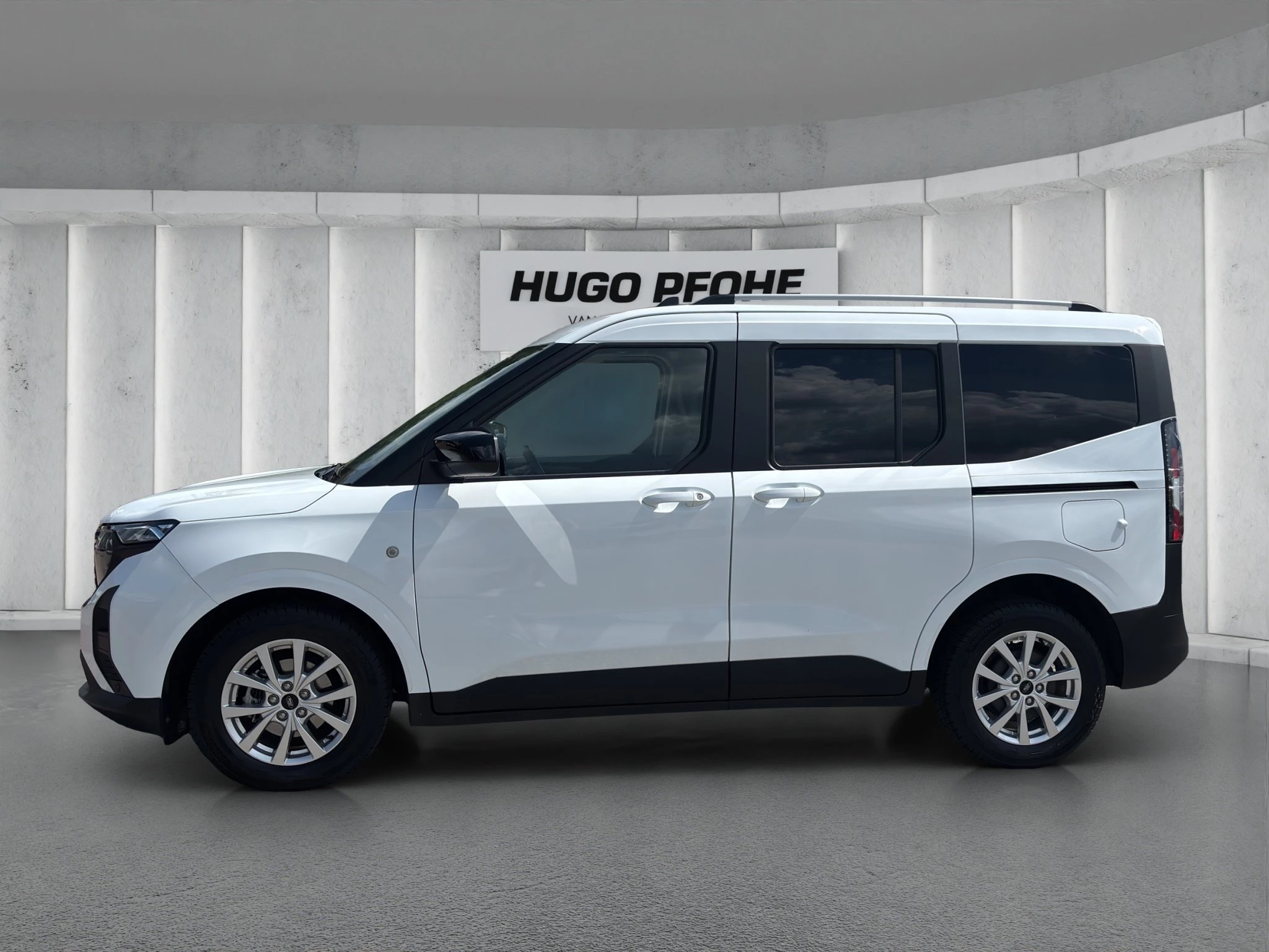 Ford Tourneo Courier 1.0 EcoBoost Titanium